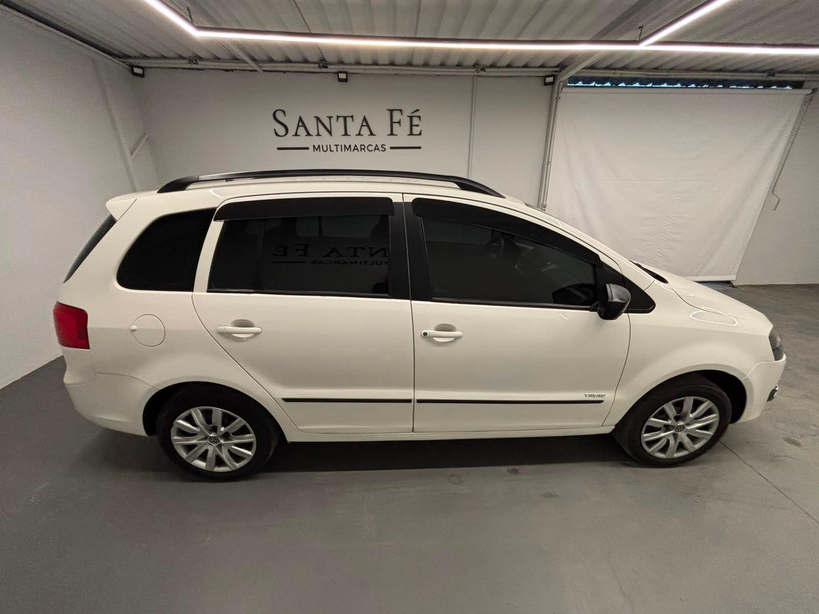 Volkswagen SpaceFox W/ PAT MA 2014