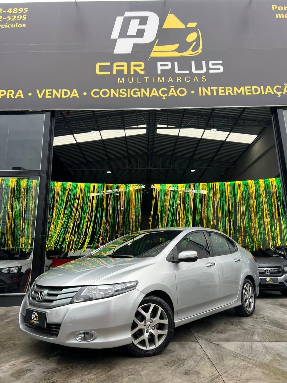 Foto numero 1 do veiculo Honda City Sedan EX 1.5 Flex 16V 4p Mec.  - Prata - 2010/2010