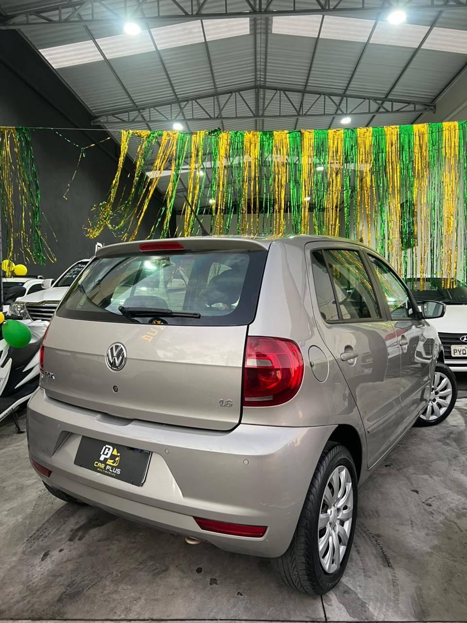 Foto numero 6 do veiculo Volkswagen Fox 1.6 Mi Total Flex 8V 5p  - Prata - 2013/2013