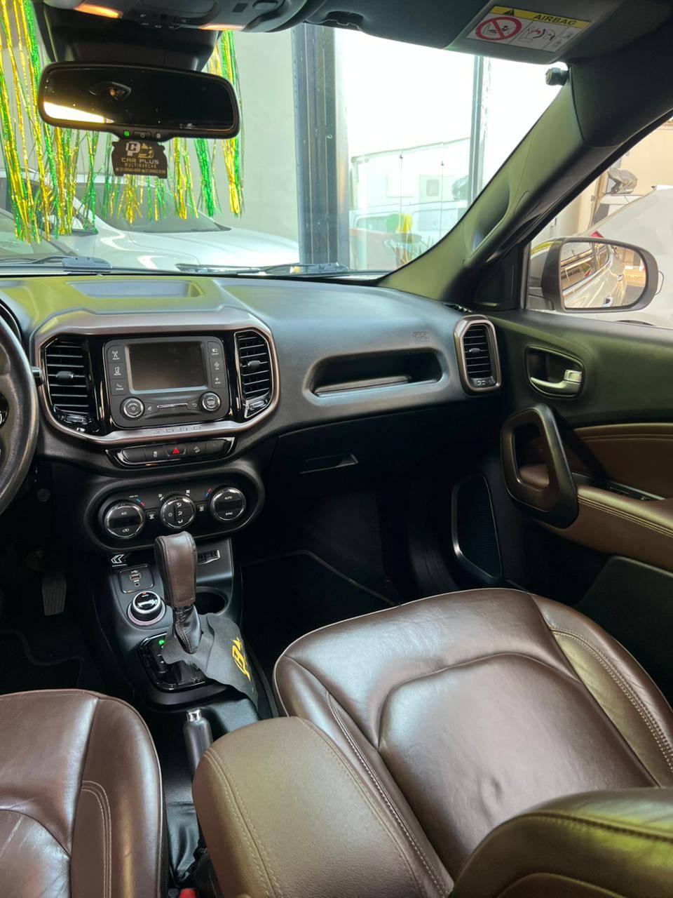 Foto numero 16 do veiculo Fiat Toro Ranch 2.0 16V 4x4 TB Diesel Aut.  - Branca - 2019/2019
