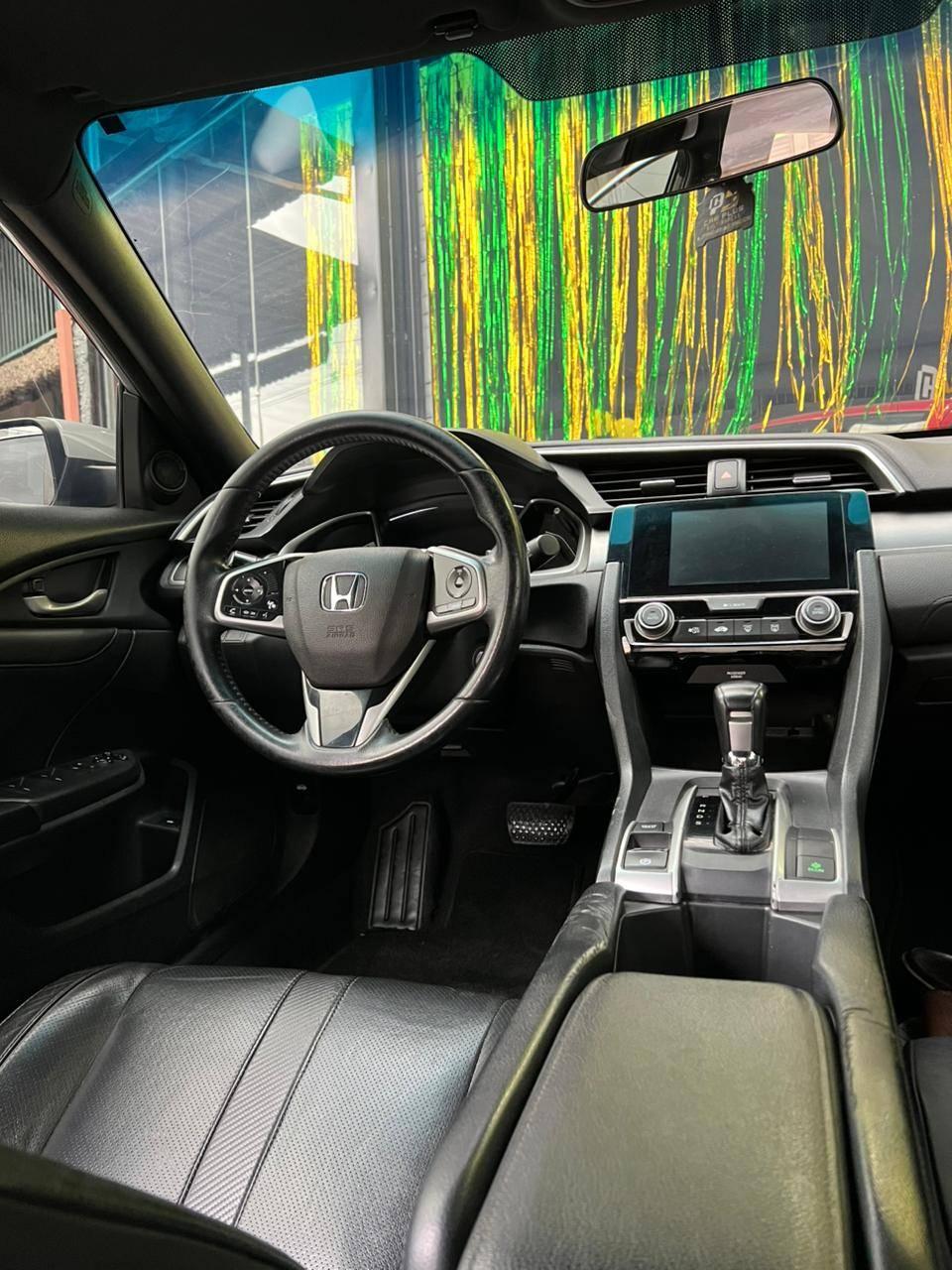 Foto numero 8 do veiculo Honda Civic Sedan EXL 2.0 Flex 16V Aut.4p  - Prata - 2017/2017