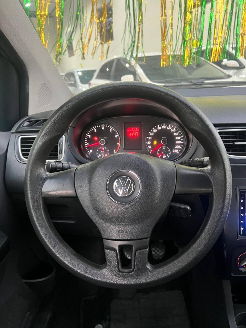 Foto numero 7 do veiculo Volkswagen Fox 1.6 Mi Total Flex 8V 5p  - Prata - 2013/2013