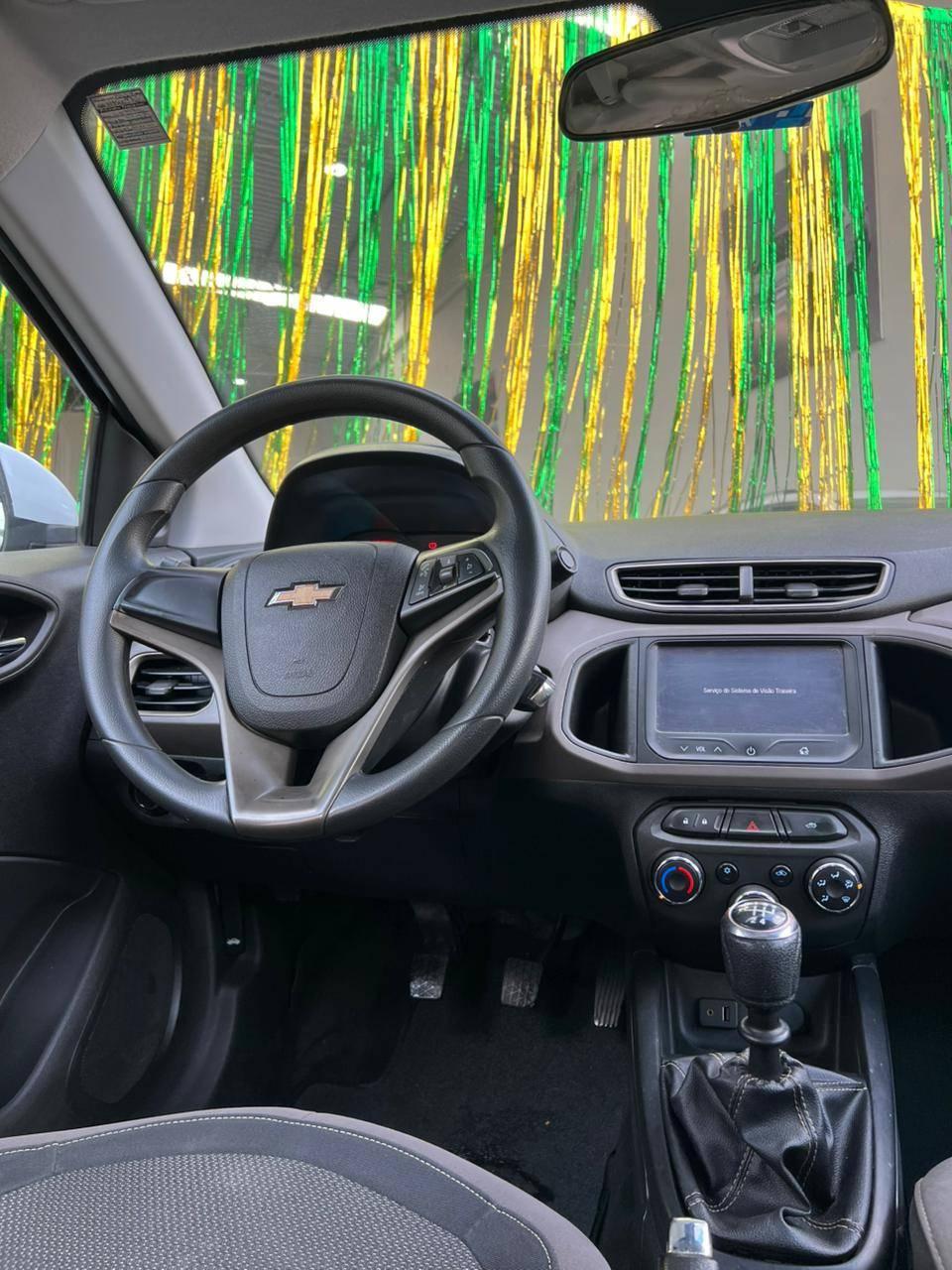 Foto numero 10 do veiculo Chevrolet Prisma Sed. LT 1.0 8V FlexPower 4p  - Branca - 2015/2016