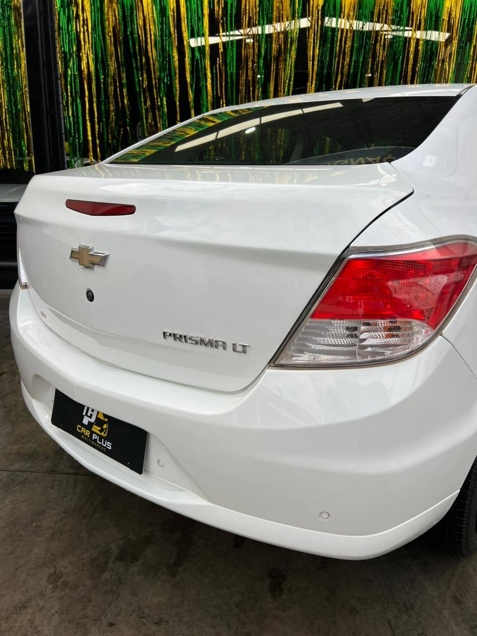 Foto numero 7 do veiculo Chevrolet Prisma Sed. LT 1.0 8V FlexPower 4p  - Branca - 2015/2016