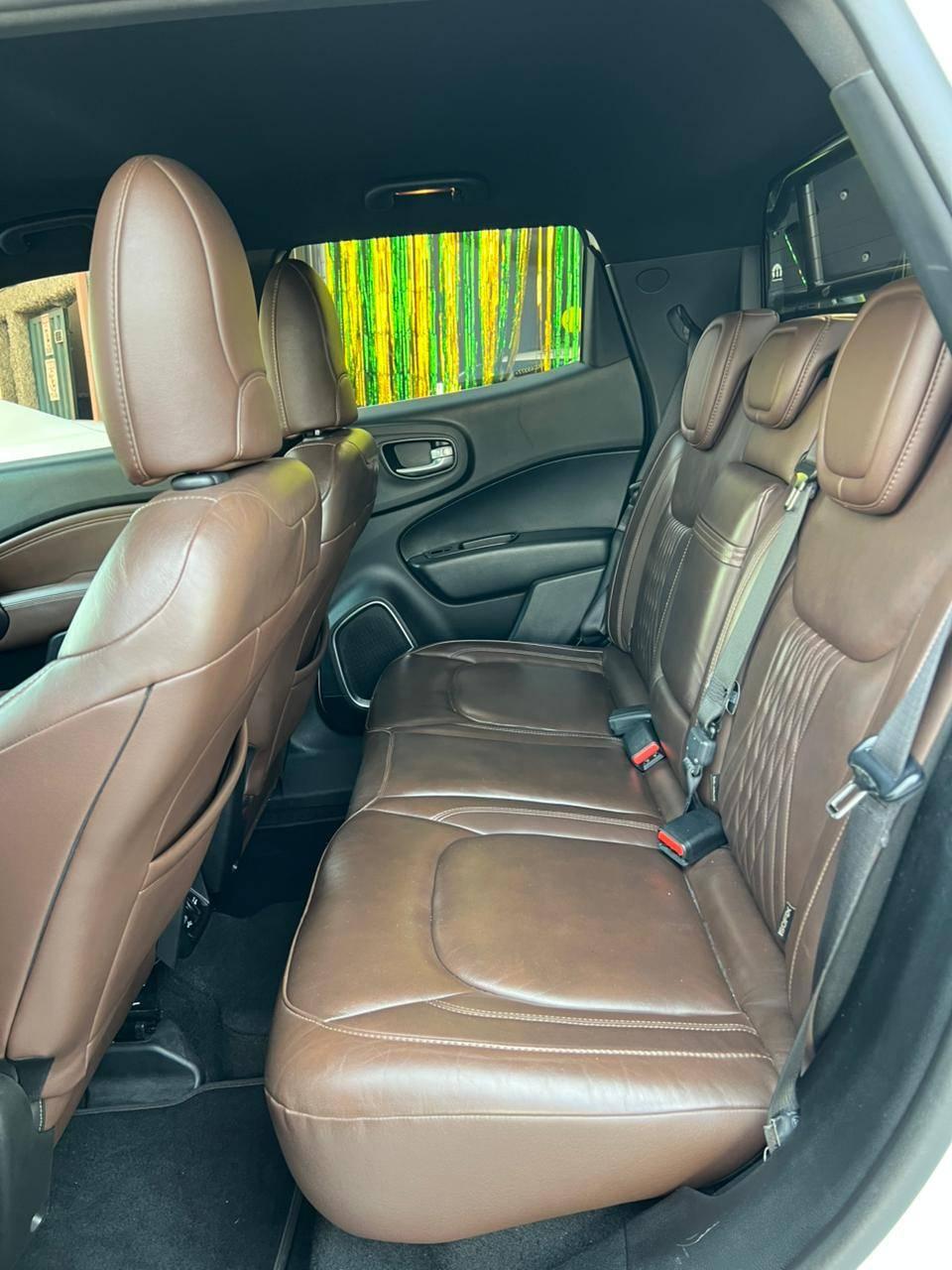 Foto numero 18 do veiculo Fiat Toro Ranch 2.0 16V 4x4 TB Diesel Aut.  - Branca - 2019/2019