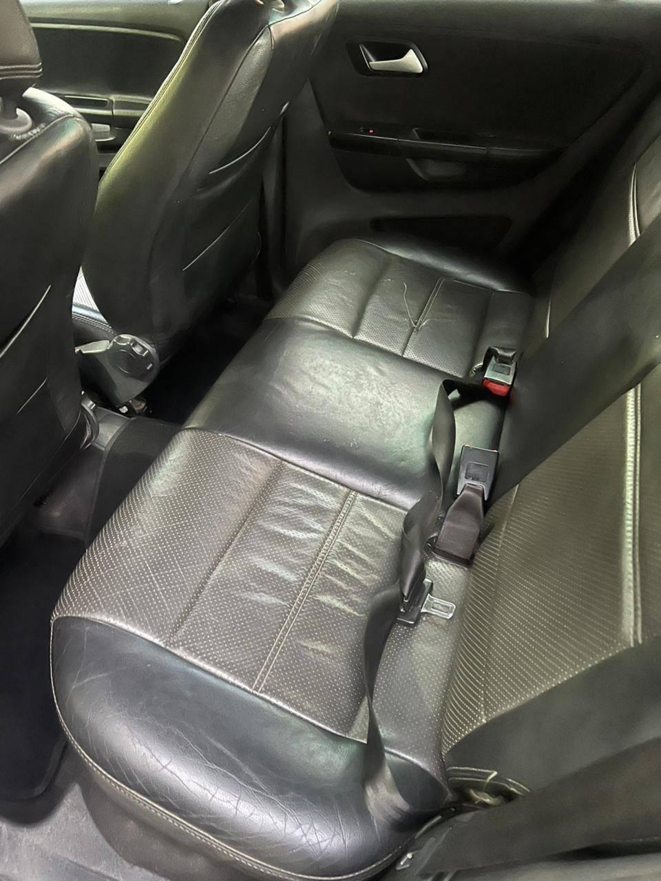 Foto numero 12 do veiculo Volkswagen Fox 1.6 Mi Total Flex 8V 5p  - Prata - 2013/2013