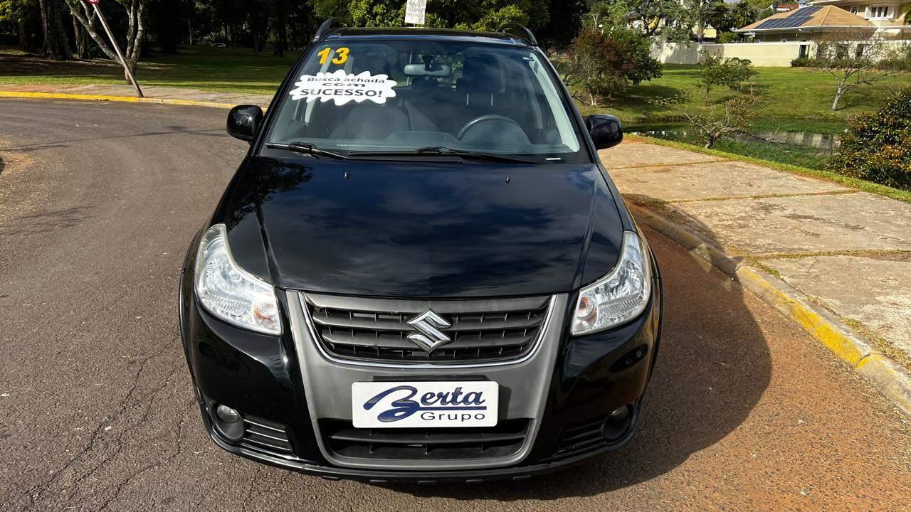 Foto numero 2 do veiculo Suzuki SX4 2.0 16V 145cv 4WD 5p Mec.  - Preta - 2012/2013