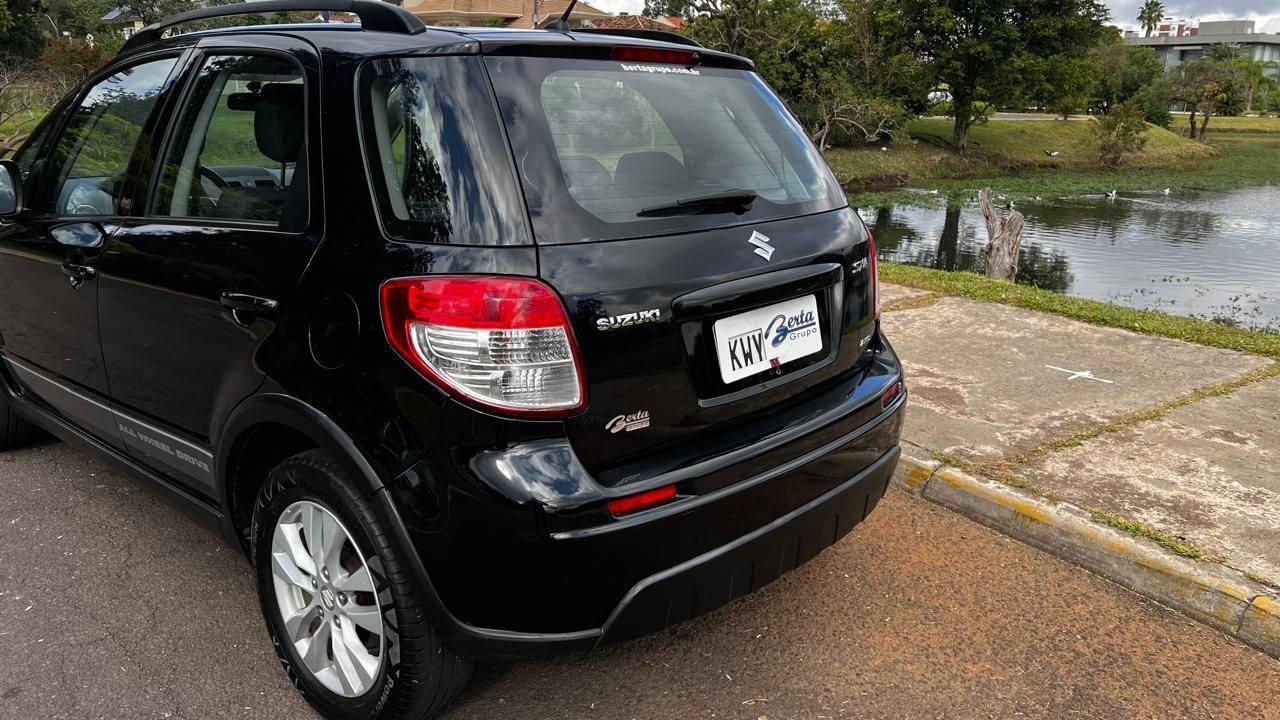 Foto numero 14 do veiculo Suzuki SX4 2.0 16V 145cv 4WD 5p Mec.  - Preta - 2012/2013