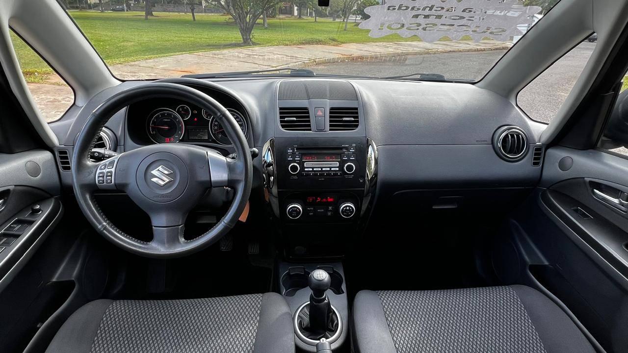 Foto numero 21 do veiculo Suzuki SX4 2.0 16V 145cv 4WD 5p Mec.  - Preta - 2012/2013
