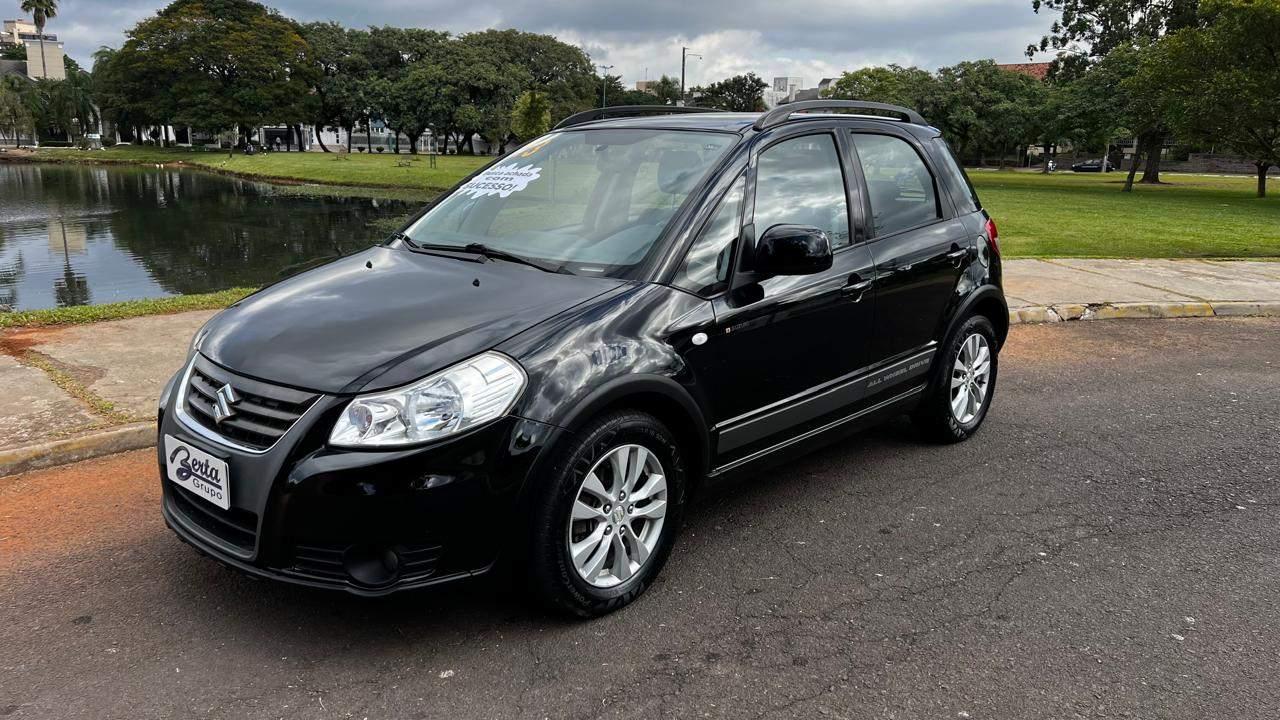 Foto numero 1 do veiculo Suzuki SX4 2.0 16V 145cv 4WD 5p Mec.  - Preta - 2012/2013