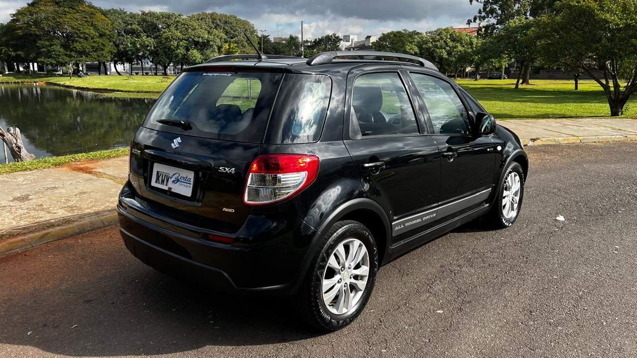Foto numero 7 do veiculo Suzuki SX4 2.0 16V 145cv 4WD 5p Mec.  - Preta - 2012/2013