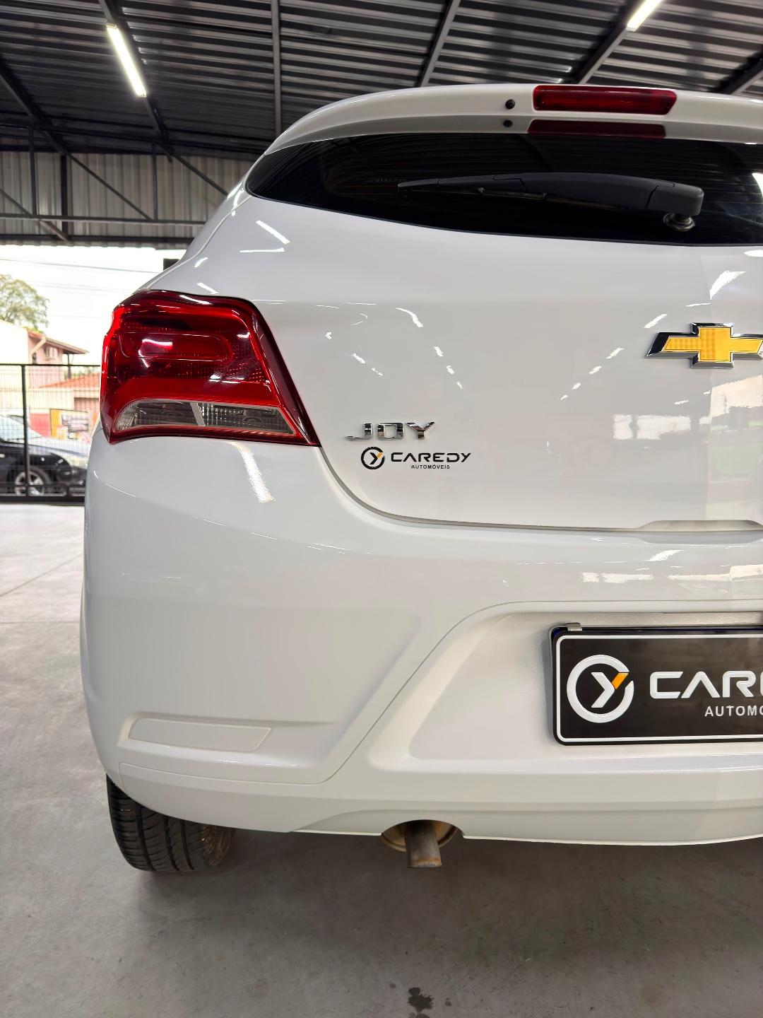 Foto numero 1 do veiculo Chevrolet Onix HATCH Joy 1.0 8V Flex 5p Mec.  - Branca - 2019/2020