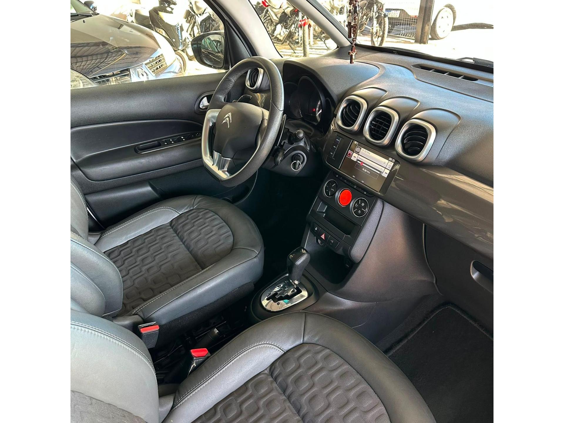 Foto numero 7 do veiculo Citroën AirCross 1.6 - Branca - 2016/2017