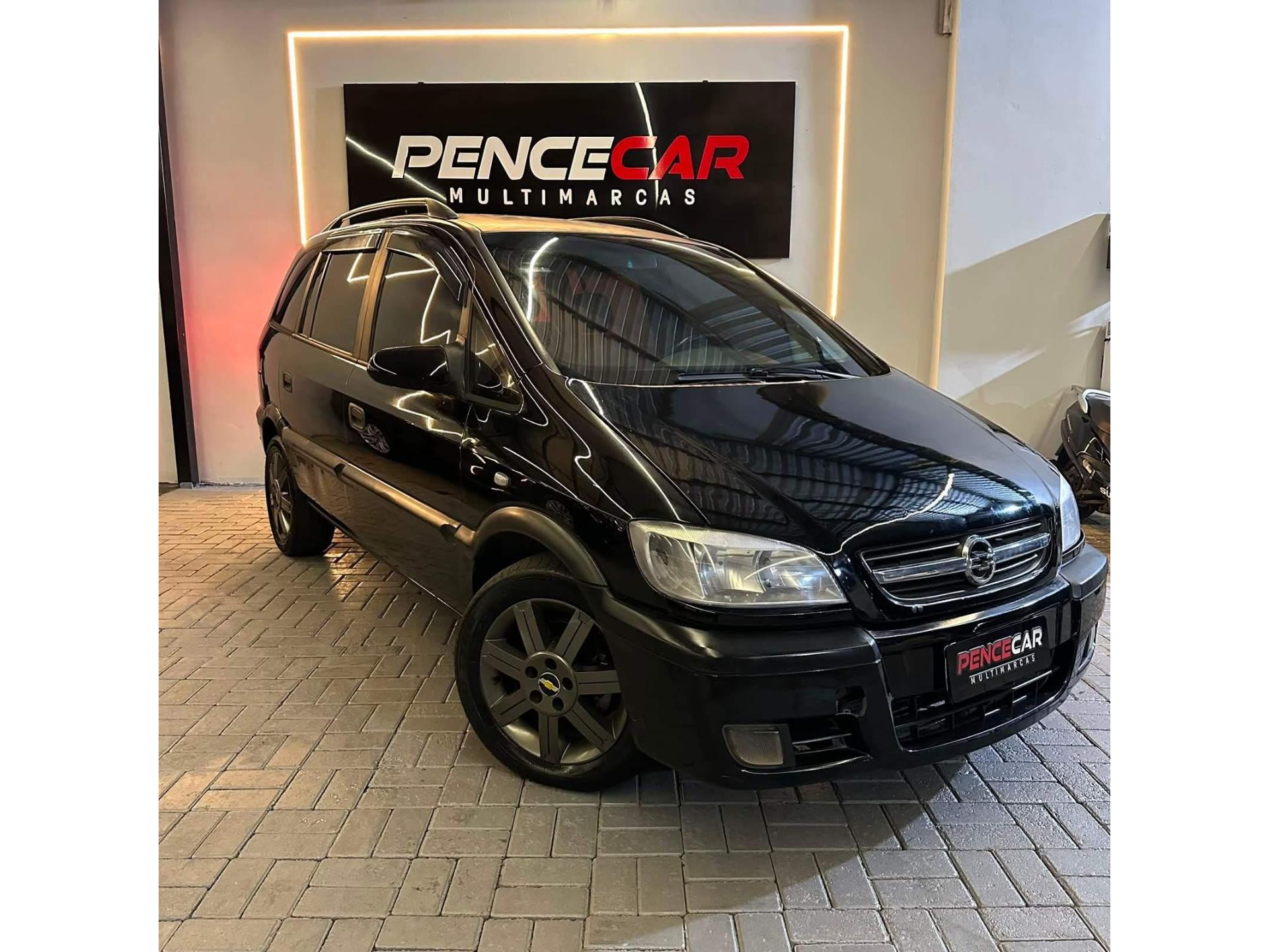 Foto numero 1 do veiculo Chevrolet Zafira Expres. 2.0 MPFI FlexPower 5p Aut  - Preta - 2011/2012