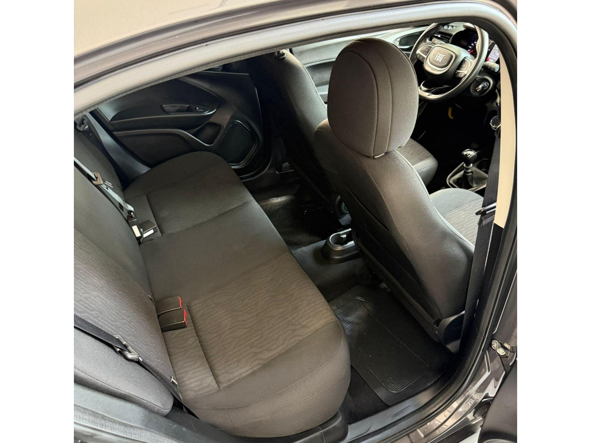 Foto numero 6 do veiculo Fiat Cronos DRIVE 1.0 6V Flex - Cinza - 2023/2024