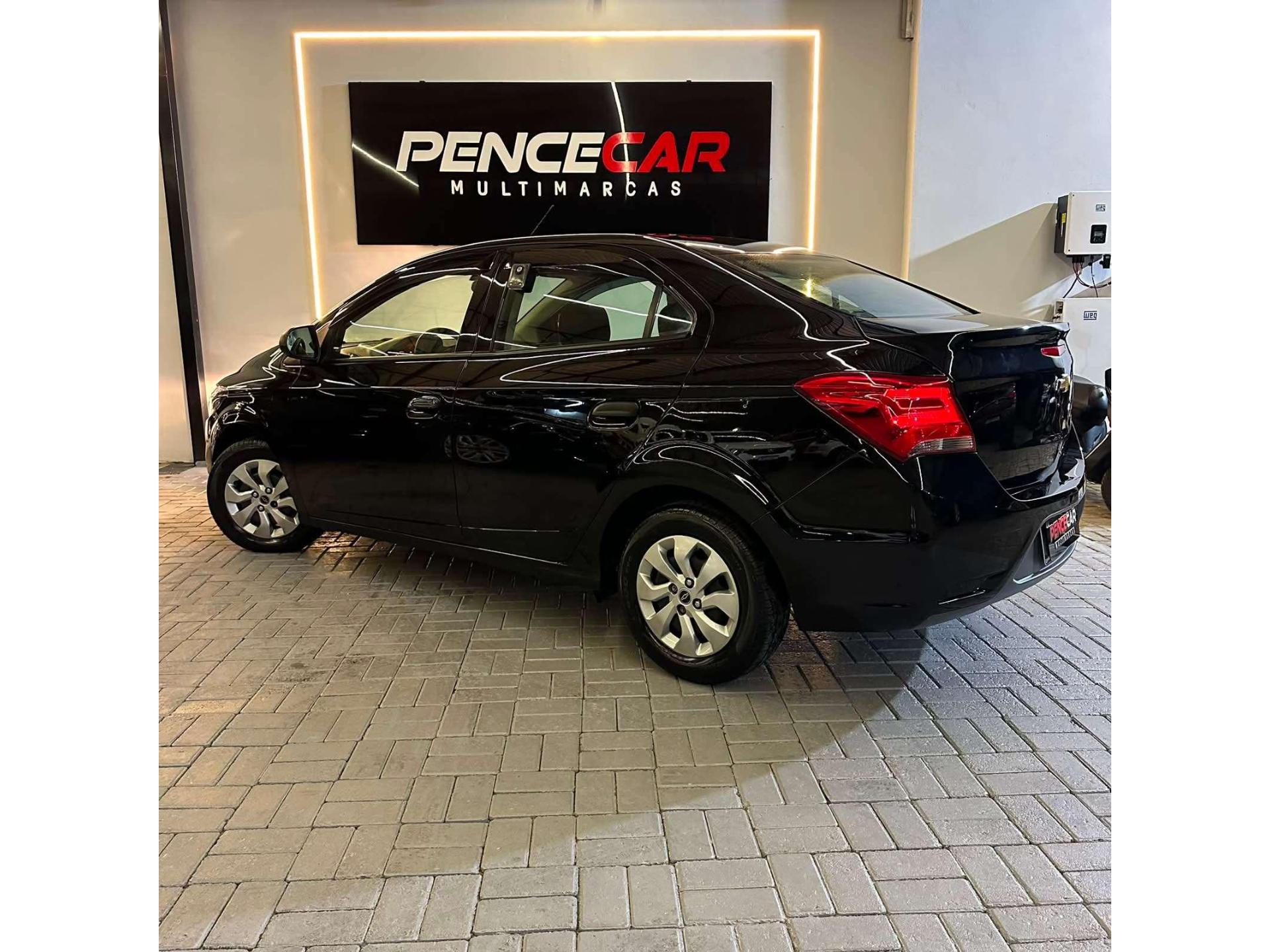 Foto numero 2 do veiculo Chevrolet Onix JOY Plus 1.0 8V 4p Flex Mec.  - Preta - 2019/2020