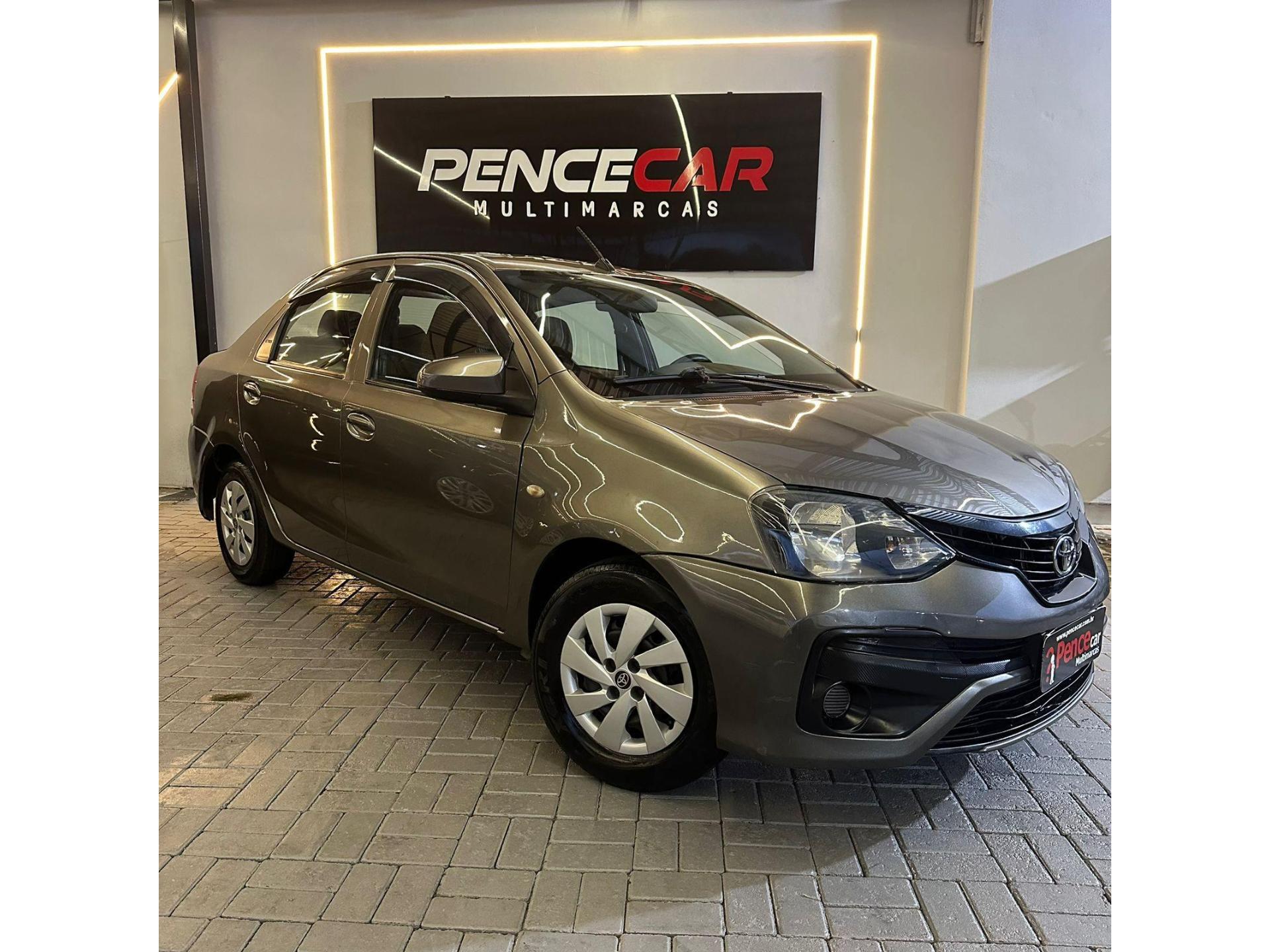 Foto numero 1 do veiculo Toyota Etios X Sedan 1.5 Flex 16V 4p Mec.  - Cinza - 2018/2019