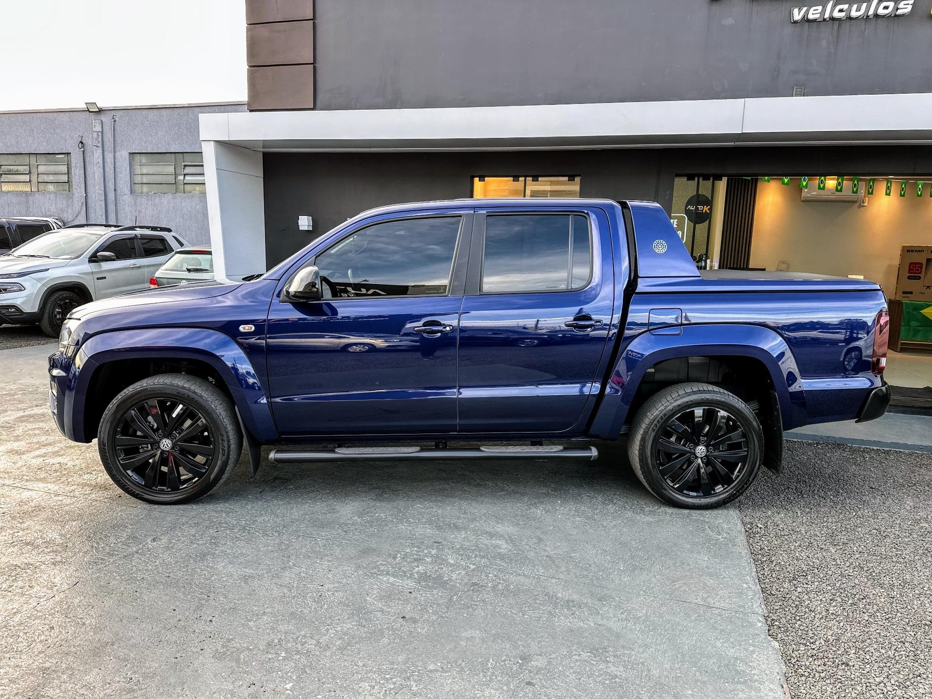Foto numero 5 do veiculo Volkswagen Amarok Extreme CD 3.0 4x4 TB Dies. Aut.  - Azul - 2023/2024