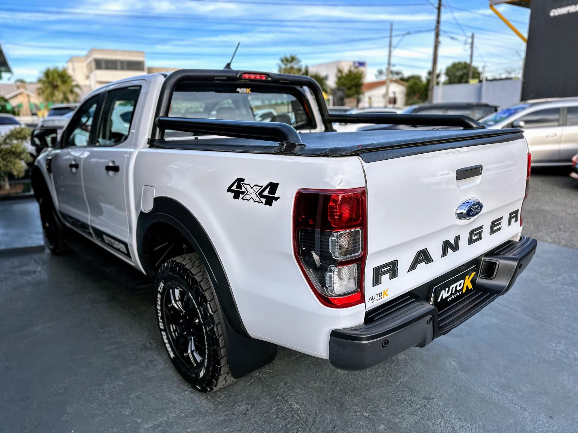 Foto numero 6 do veiculo Ford Ranger /  XLS4STMA32 - Branca - 2022/2023