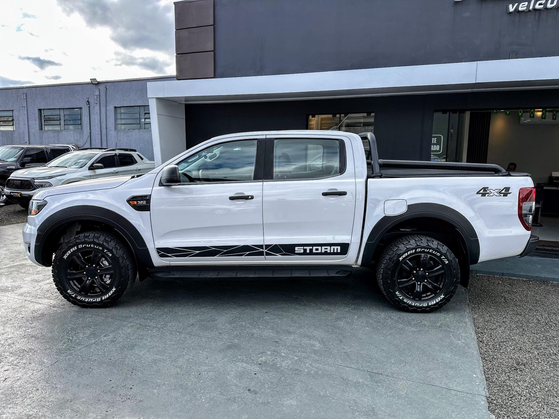 Foto numero 5 do veiculo Ford Ranger /  XLS4STMA32 - Branca - 2022/2023