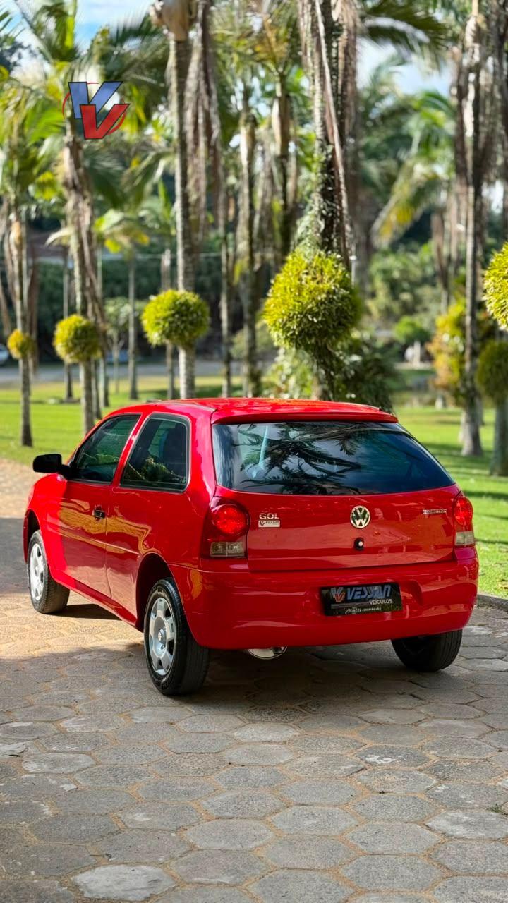 Foto numero 3 do veiculo Volkswagen Gol ECOMOTION 1.0 Mi Total Flex 8V 2p - Vermelha - 2013/2014