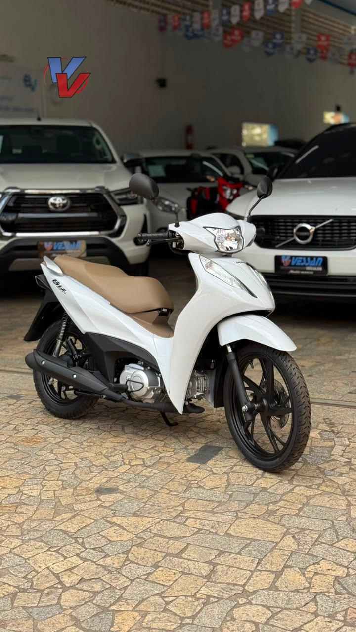 Foto numero 1 do veiculo Honda Biz 125 125 EX/ 125 EX FLEX - Branca - 2026/2026