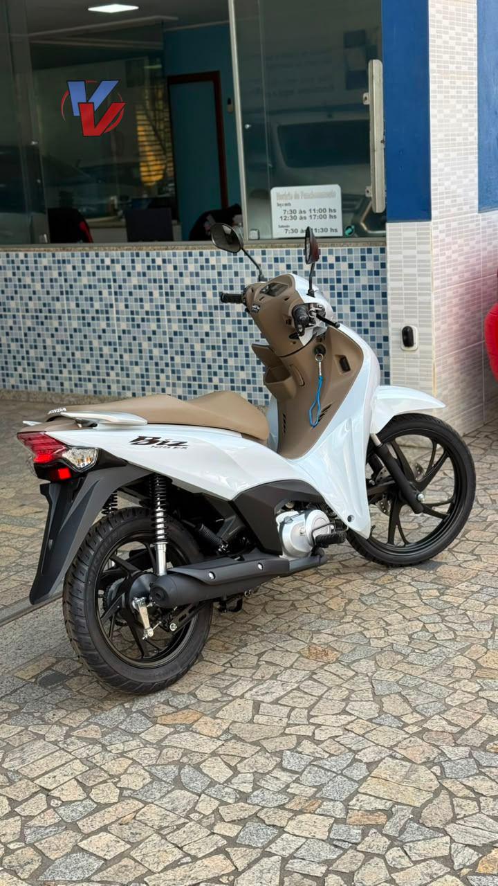 Foto numero 5 do veiculo Honda Biz 125 125 EX/ 125 EX FLEX - Branca - 2026/2026