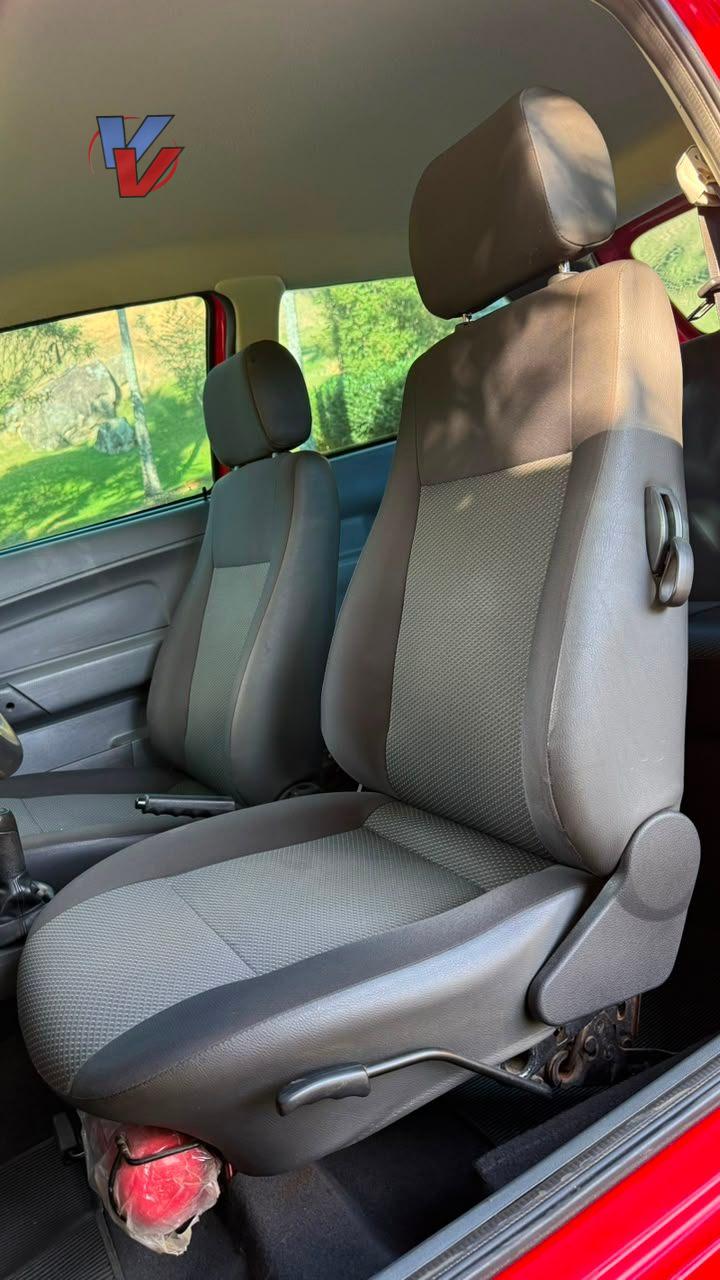 Foto numero 13 do veiculo Volkswagen Gol ECOMOTION 1.0 Mi Total Flex 8V 2p - Vermelha - 2013/2014