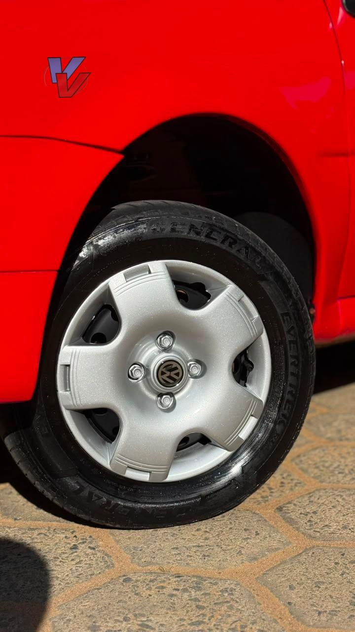 Foto numero 2 do veiculo Volkswagen Gol ECOMOTION 1.0 Mi Total Flex 8V 2p - Vermelha - 2013/2014