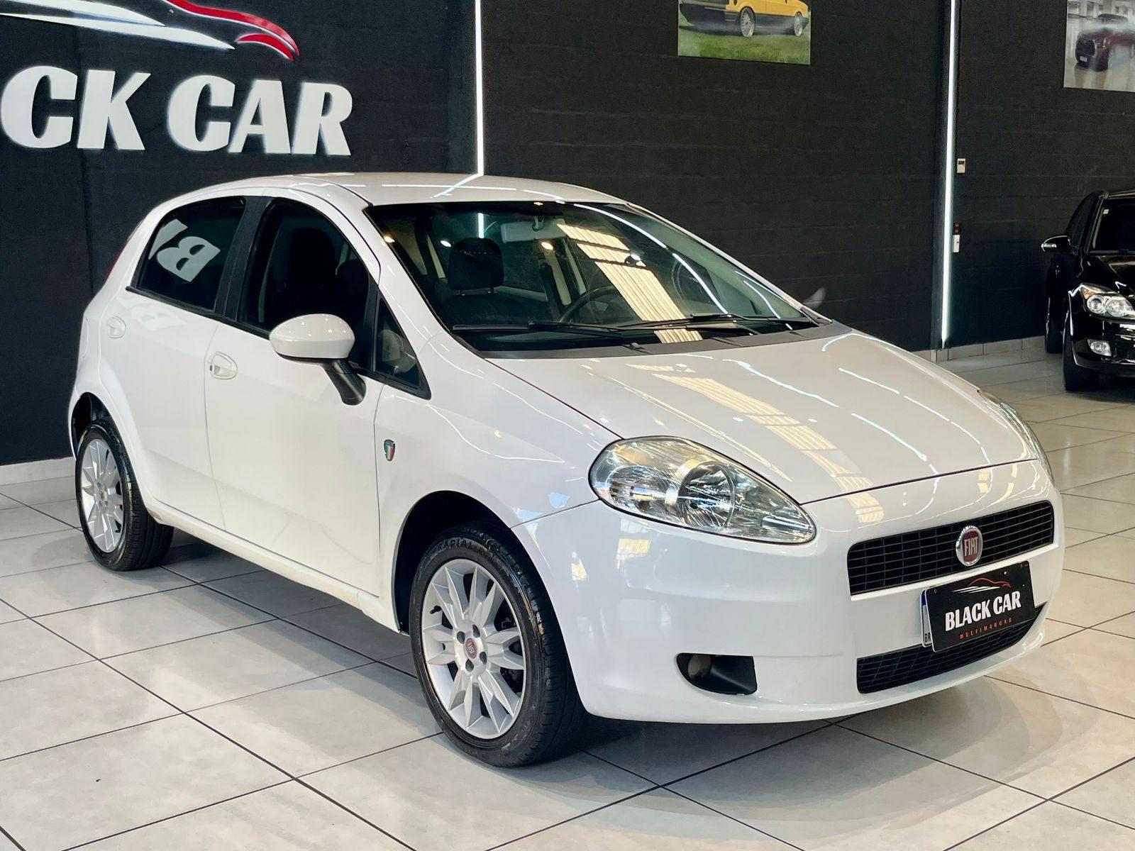 Foto numero 1 do veiculo Fiat Punto ATTRACTIVE 1.4 Fire Flex 8V 5p  - Branca - 2012/2012