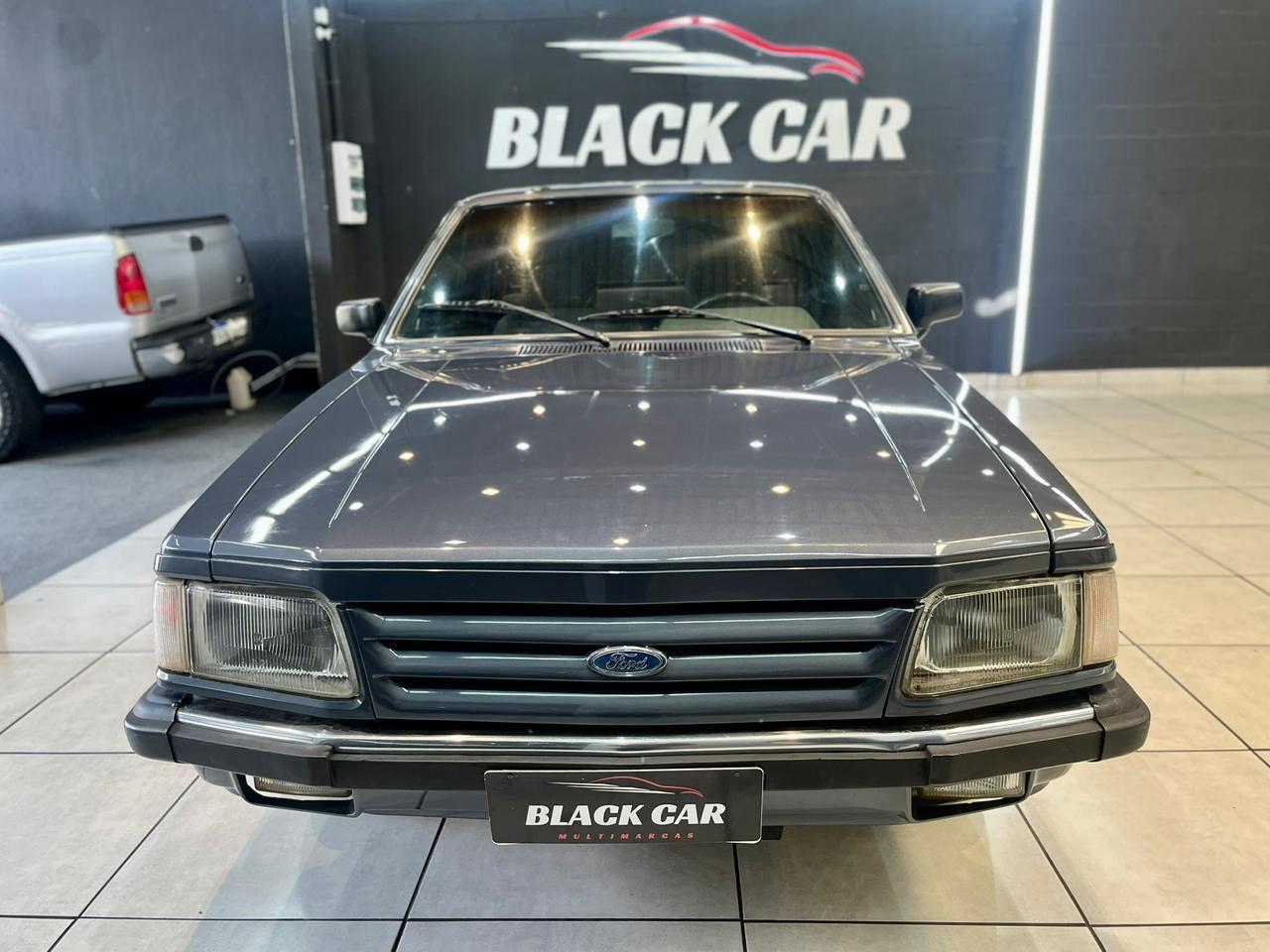 Foto numero 2 do veiculo Ford Del Rey GLX 1.6/1.8 / GL 1.6/1.8 2p e 4p  - Cinza - 1990/1990