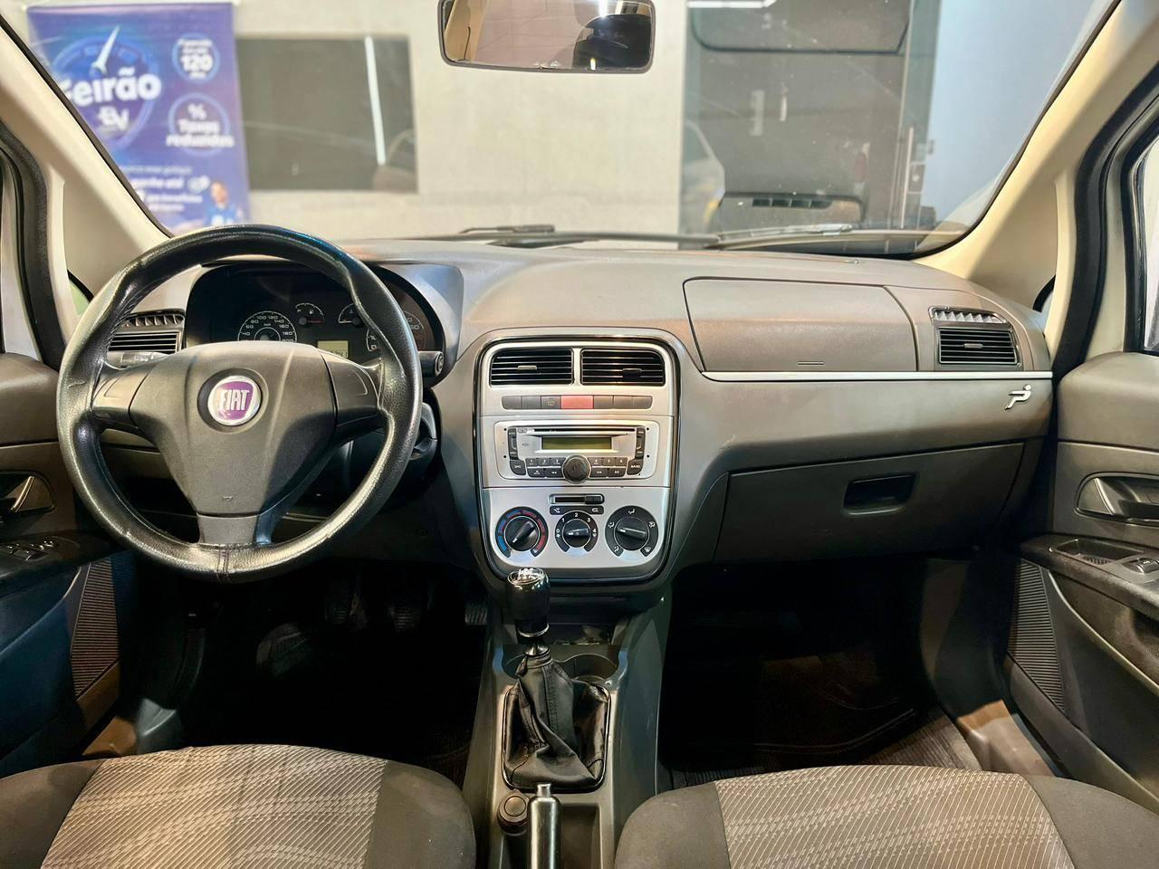 Foto numero 6 do veiculo Fiat Punto ATTRACTIVE 1.4 Fire Flex 8V 5p  - Branca - 2012/2012