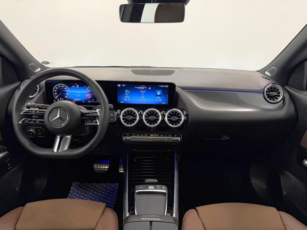 Foto numero 9 do veiculo Mercedes-Benz Gla 200 AMG Line 1.3 Turbo - Aut.(Híb.) - Cinza - 2025/2026