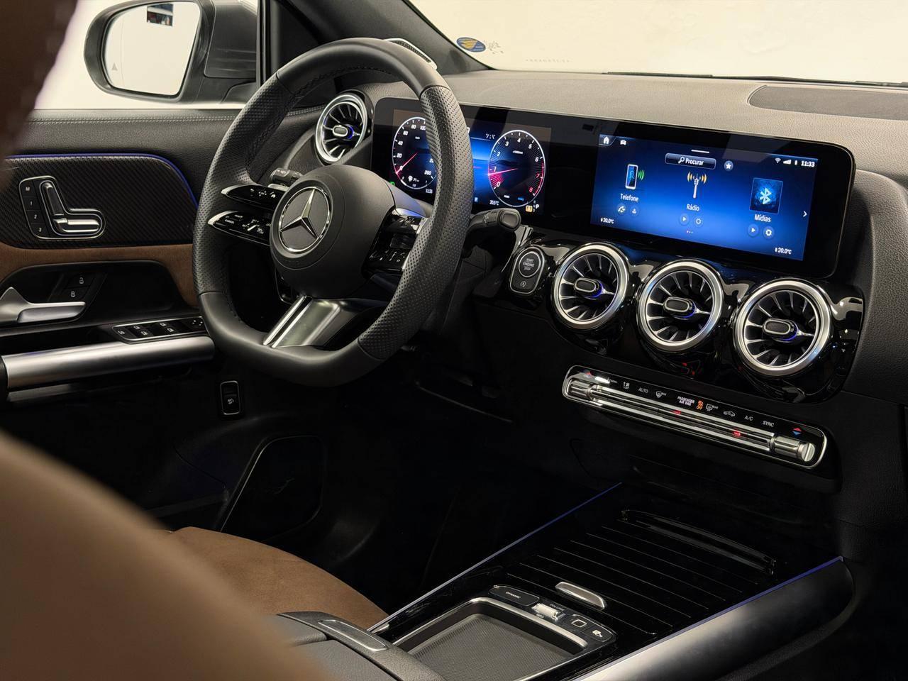Foto numero 21 do veiculo Mercedes-Benz Gla 200 AMG Line 1.3 Turbo - Aut.(Híb.) - Cinza - 2025/2026