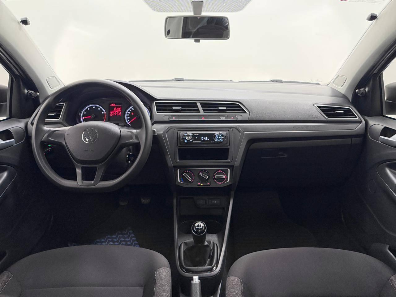 Foto numero 4 do veiculo Volkswagen Saveiro Robust 1.6 - Mec. - Branca - 2024/2025