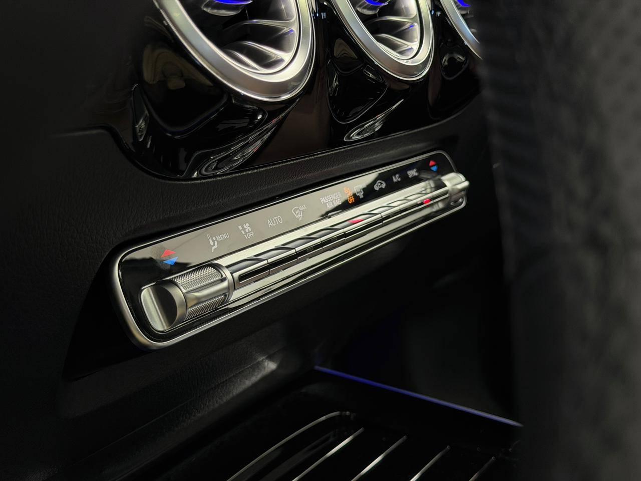 Foto numero 16 do veiculo Mercedes-Benz Gla 200 AMG Line 1.3 Turbo - Aut.(Híb.) - Cinza - 2025/2026
