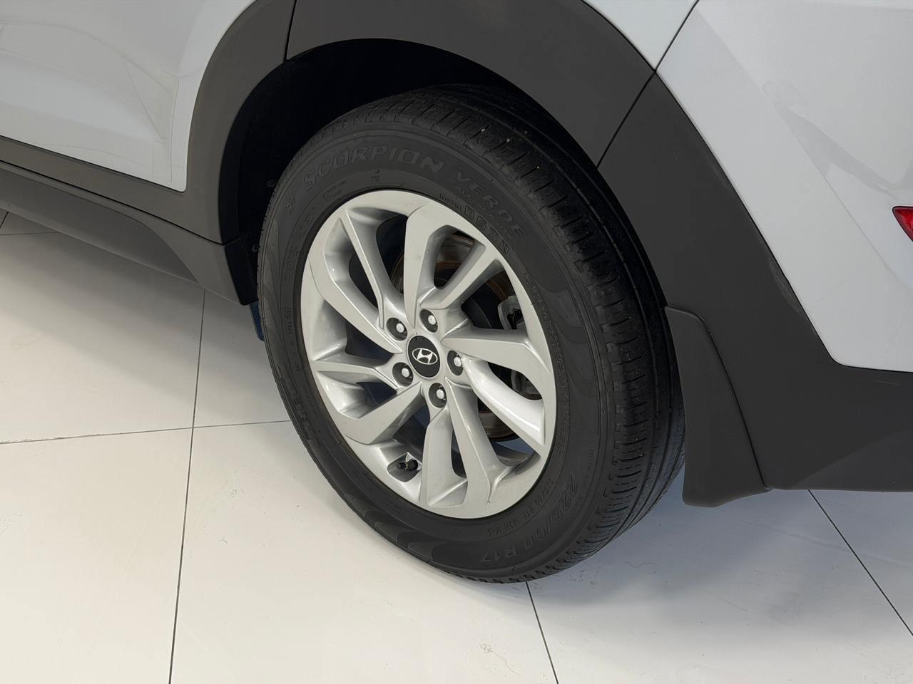 Foto numero 22 do veiculo Hyundai Tucson GLS 1.6 Turbo - Aut. - Prata - 2021/2022