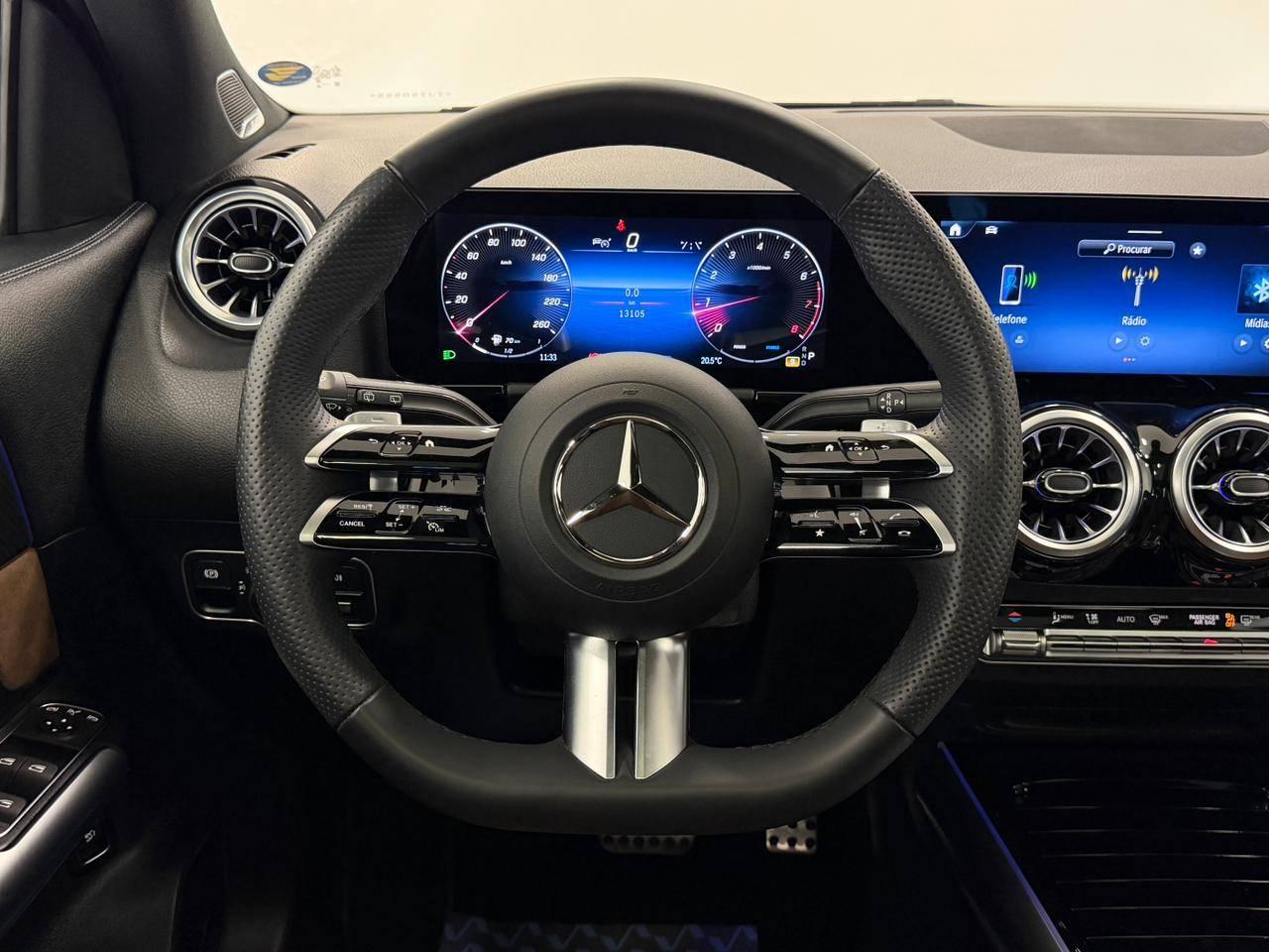 Foto numero 20 do veiculo Mercedes-Benz Gla 200 AMG Line 1.3 Turbo - Aut.(Híb.) - Cinza - 2025/2026