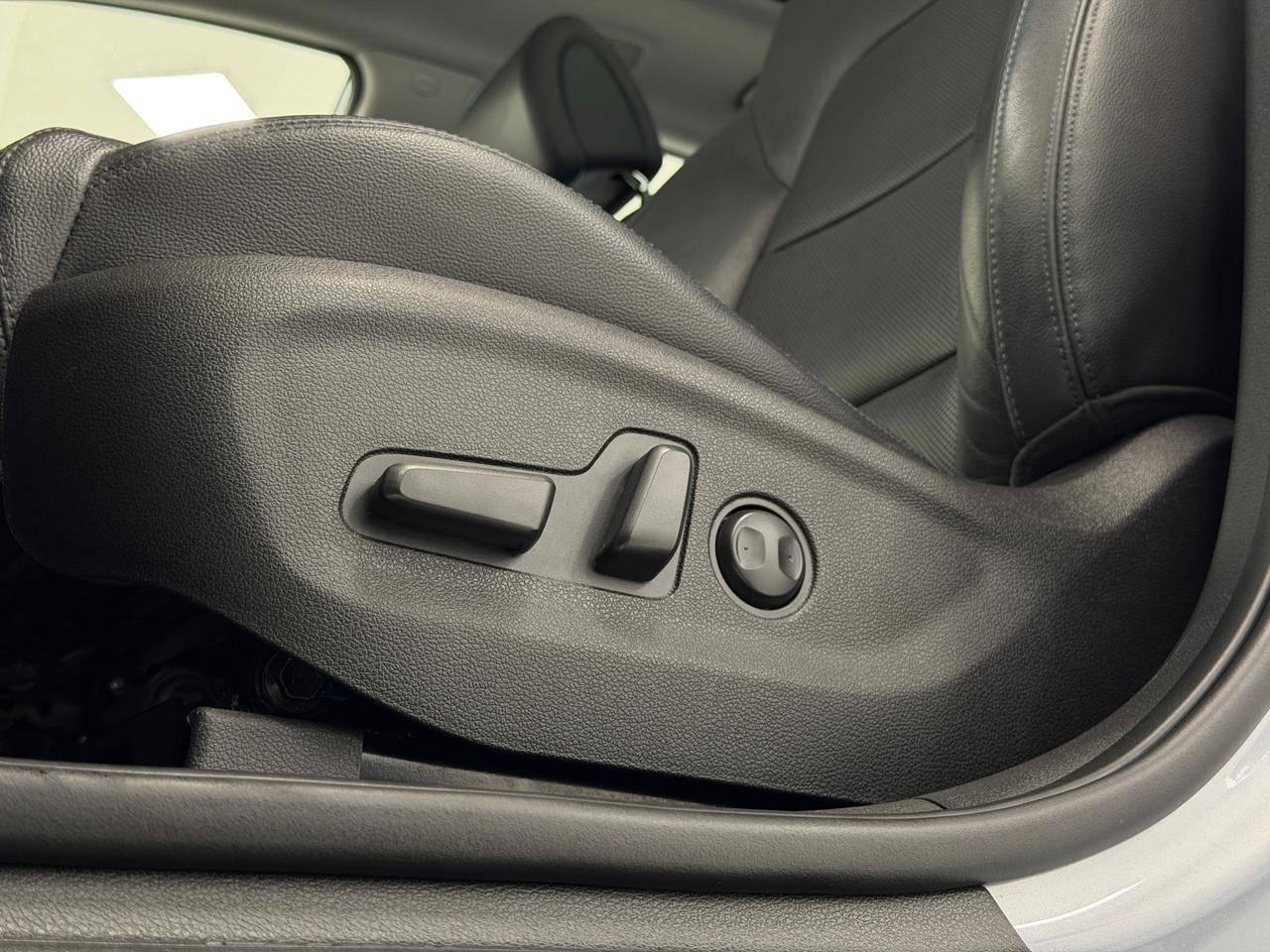 Foto numero 8 do veiculo Hyundai Tucson GLS 1.6 Turbo - Aut. - Prata - 2021/2022