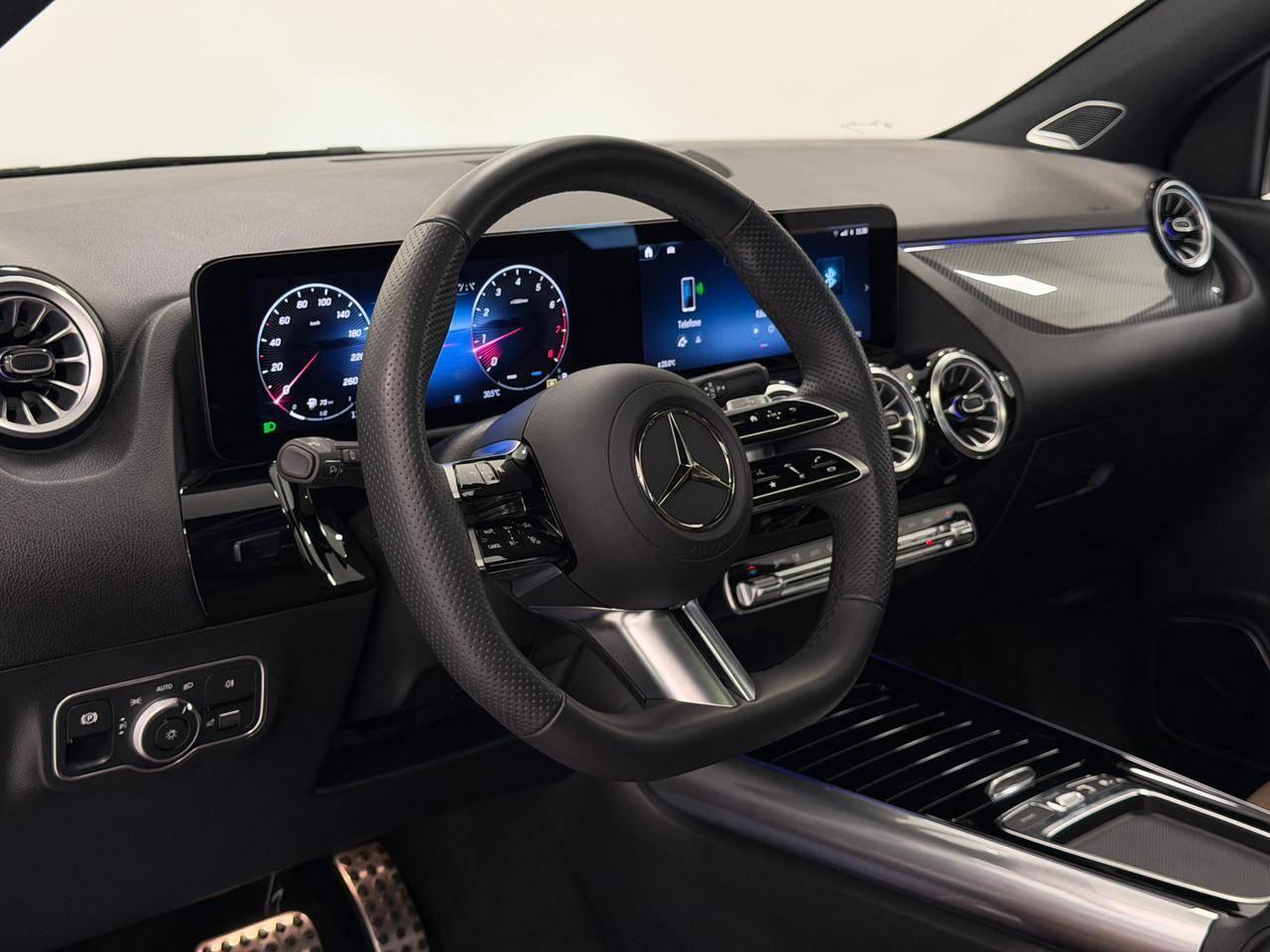 Foto numero 19 do veiculo Mercedes-Benz Gla 200 AMG Line 1.3 Turbo - Aut.(Híb.) - Cinza - 2025/2026