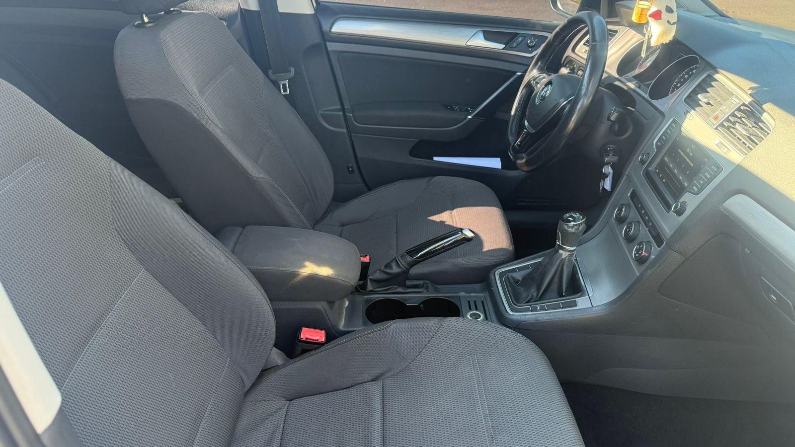 Volkswagen Golf Comfortline 1.6 MSI Total Flex Mec. - foto 8