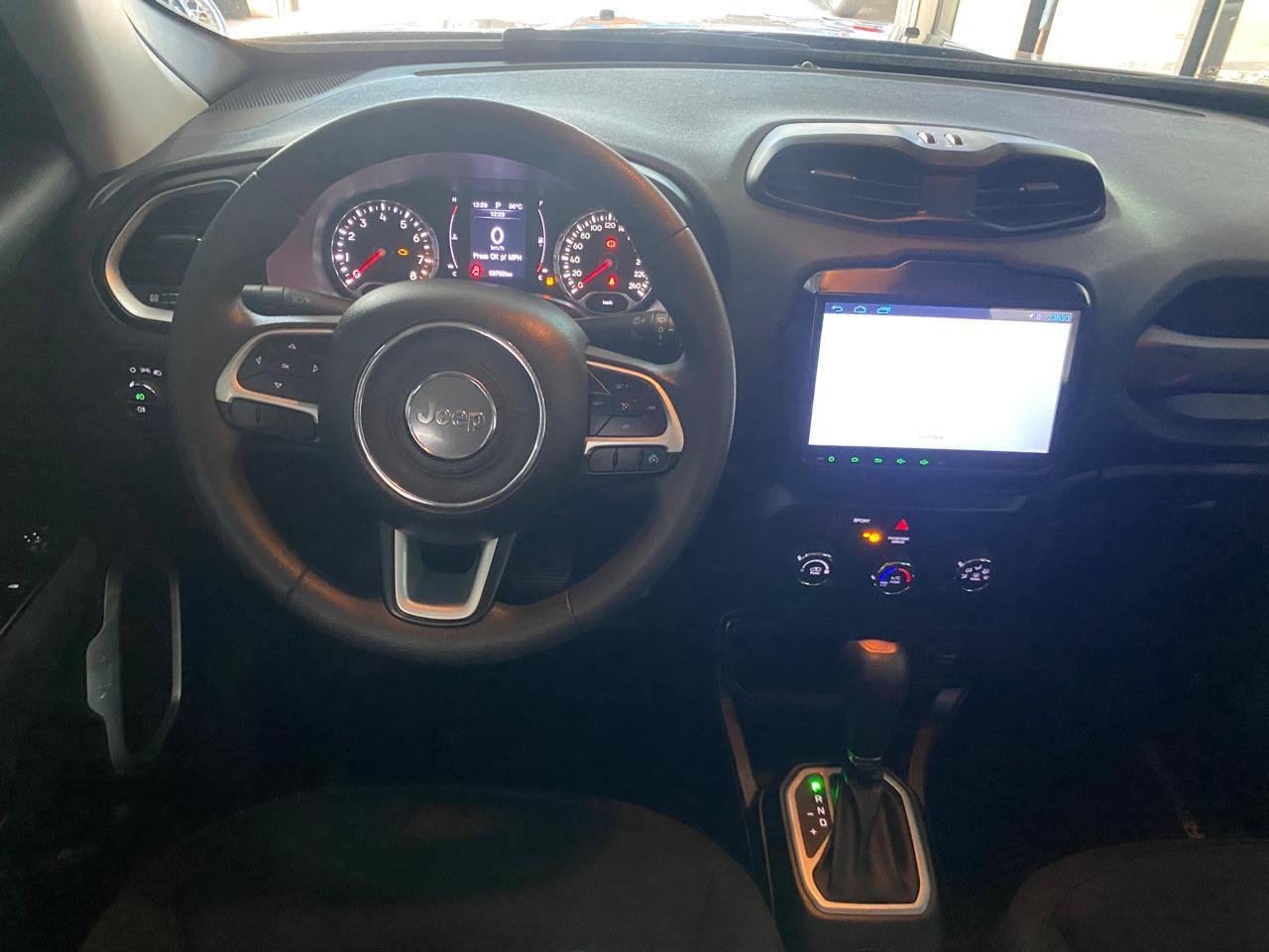 Foto numero 15 do veiculo Jeep Renegade 4x2 Flex 16V Aut.  - Cinza - 2020/2021