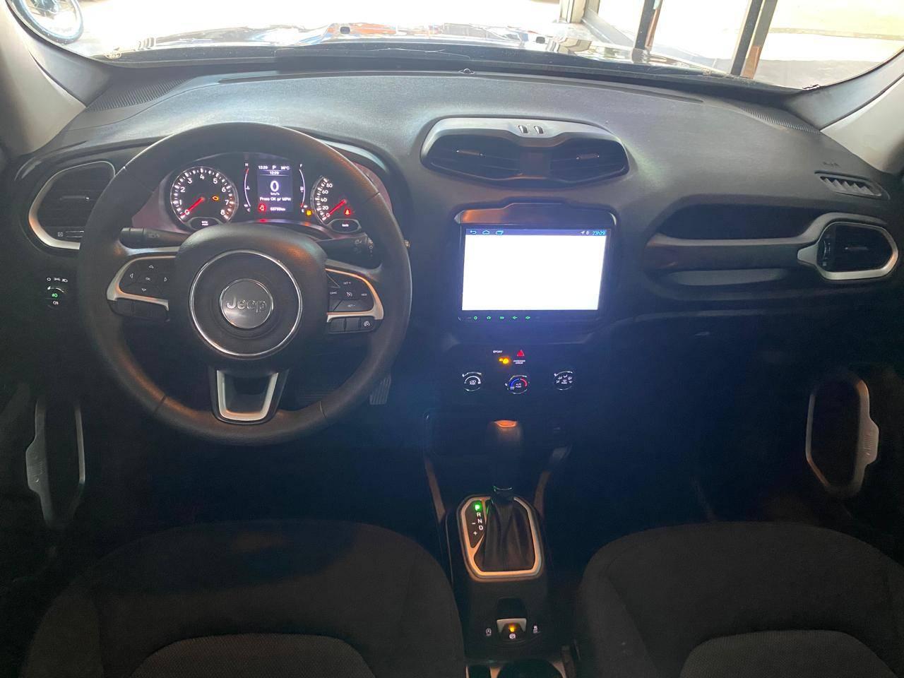 Foto numero 12 do veiculo Jeep Renegade 4x2 Flex 16V Aut.  - Cinza - 2020/2021