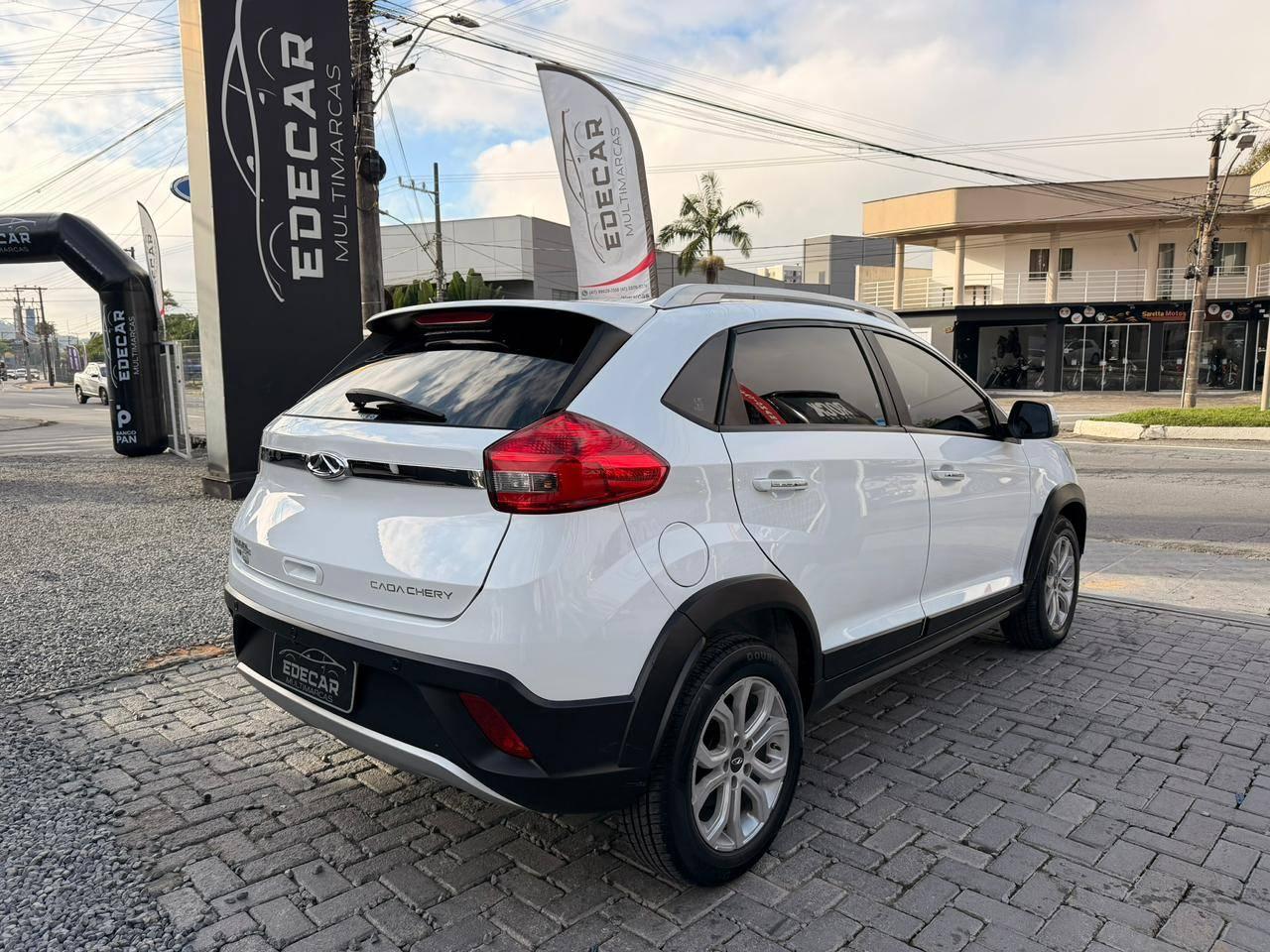 Foto numero 3 do veiculo CAOA Chery Tiggo 2 Look 1.5 16V Flex Mec. 5p  - Branca - 2018/2019