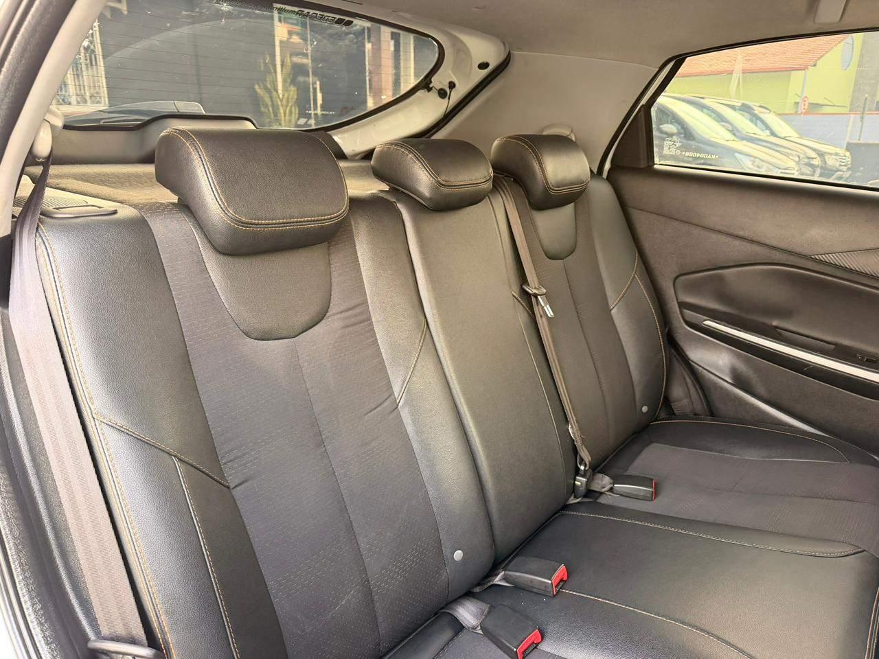 Foto numero 7 do veiculo CAOA Chery Tiggo 2 Look 1.5 16V Flex Mec. 5p  - Branca - 2018/2019