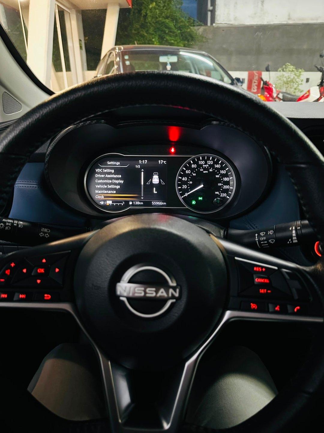 Foto numero 10 do veiculo Nissan Versa Exclusive 1.6 16V Flex Aut.  - Cinza - 2023/2024