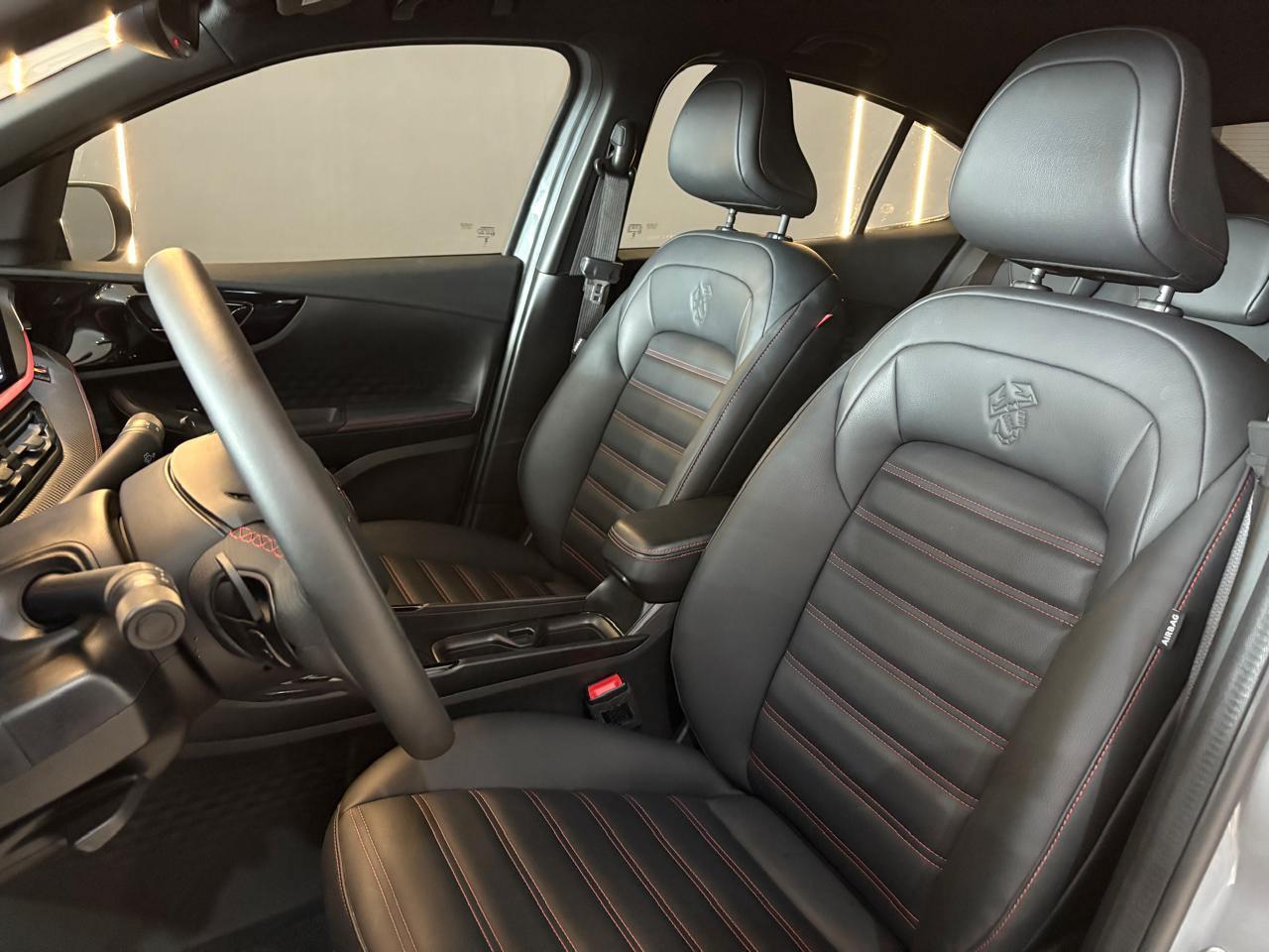 Foto numero 15 do veiculo Fiat Fastback Fastback ABARTH Turbo Flex 1.3 Aut. - Cinza - 2024/2025