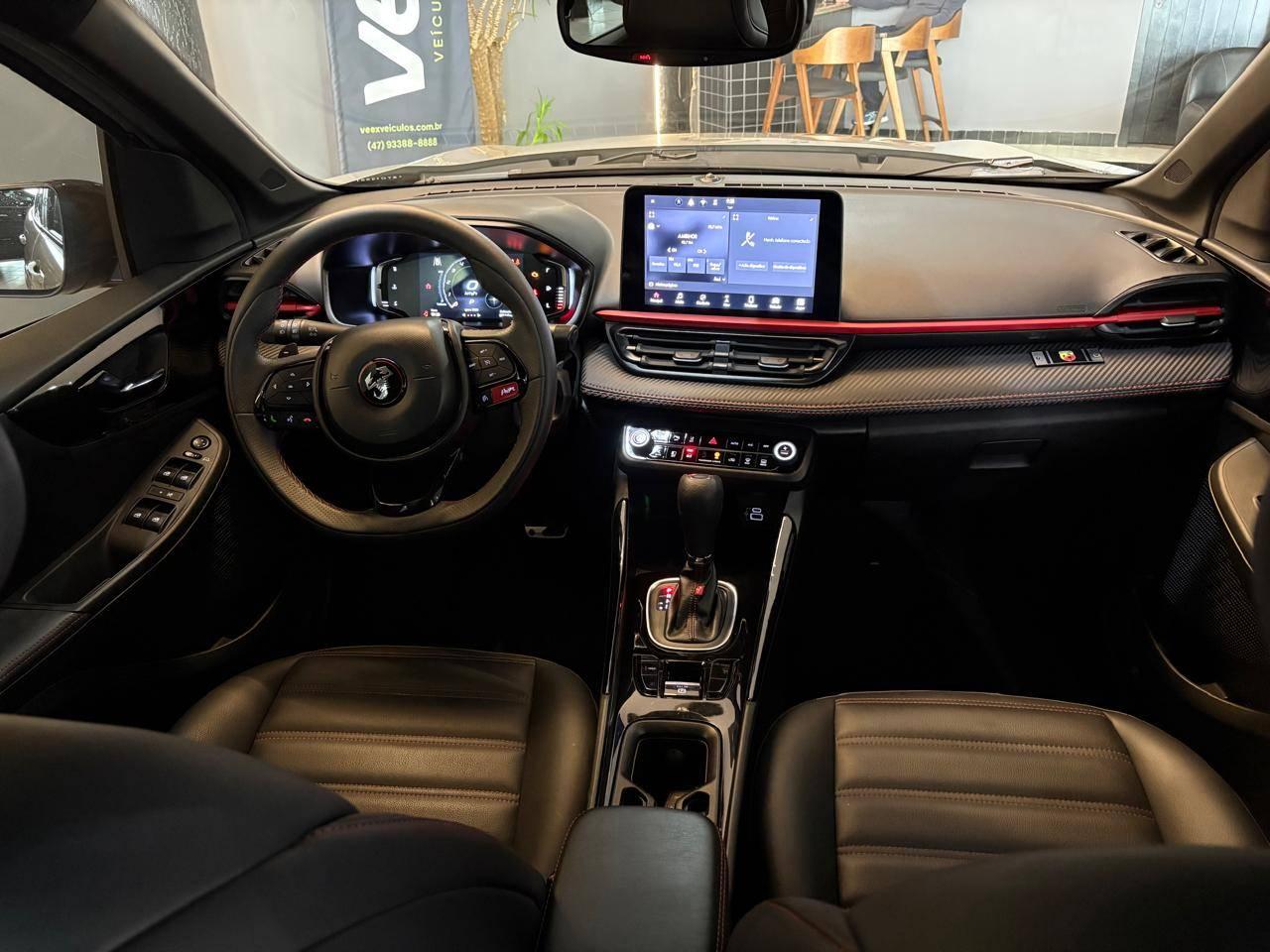 Foto numero 12 do veiculo Fiat Fastback Fastback ABARTH Turbo Flex 1.3 Aut. - Cinza - 2024/2025