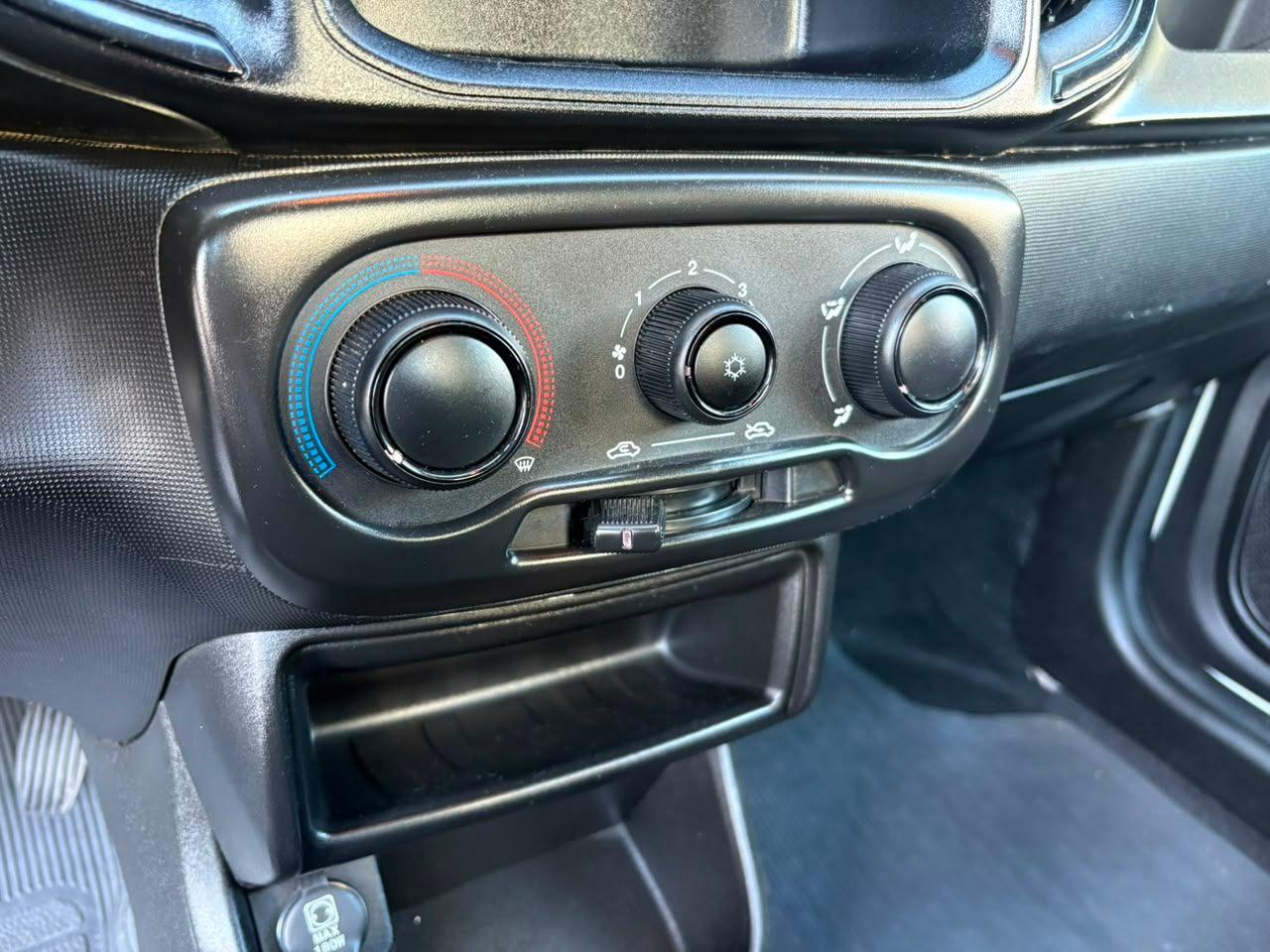 Foto numero 6 do veiculo Fiat Strada ENDURAN CS13 - Branca - 2024/2025
