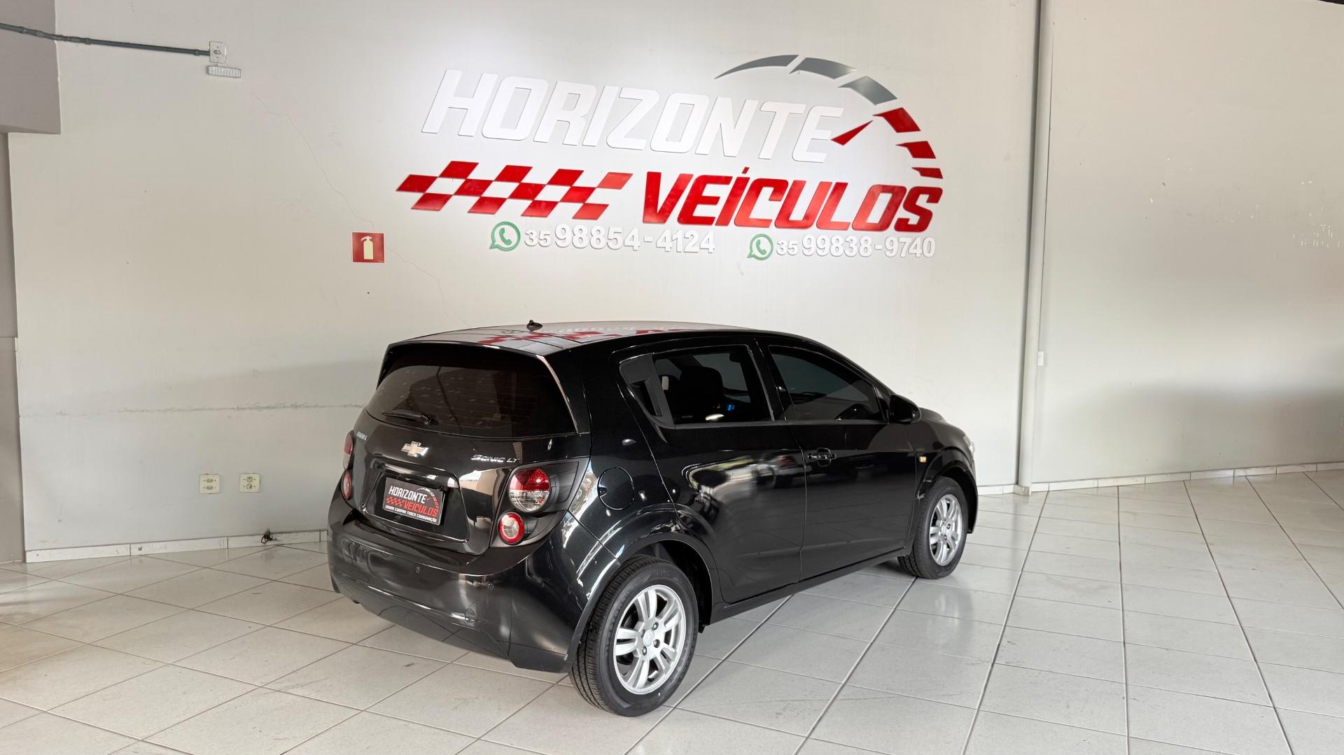 Foto numero 2 do veiculo Chevrolet Sonic HB LT 1.6 16V FlexPower 5p Aut.  - Preta - 2013/2014